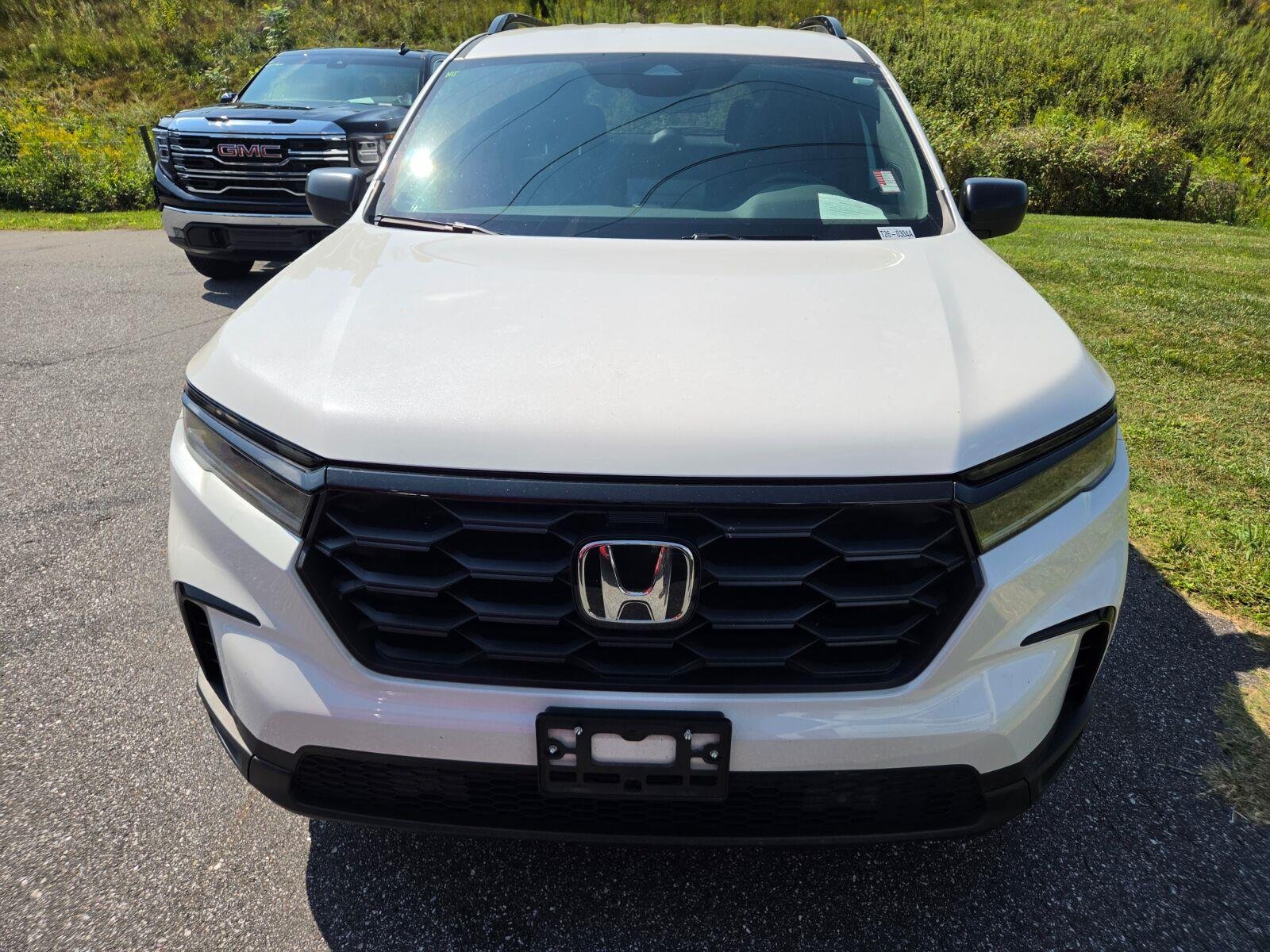honda pilot 2025 5FNYG2H34SB014335 image honda pilot 2025 5FNYG2H34SB014335 image