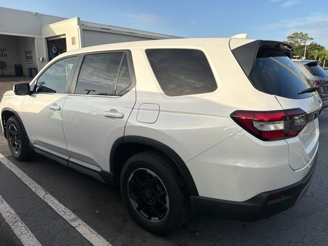honda pilot 2025 5FNYG2H48SB004545 image honda pilot 2025 5FNYG2H48SB004545 image