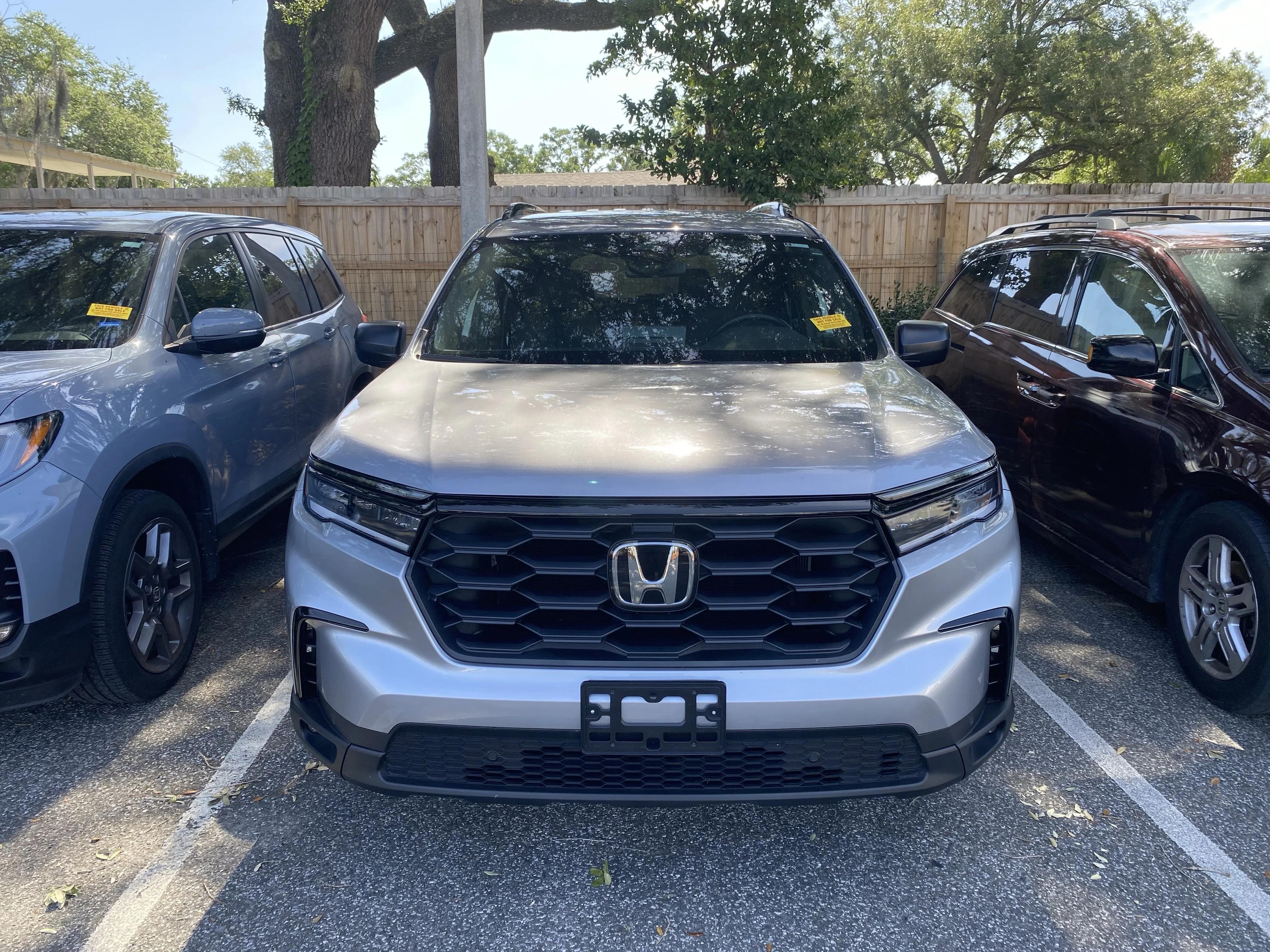honda pilot 2025 5FNYG1H33SB143385 image honda pilot 2025 5FNYG1H33SB143385 image