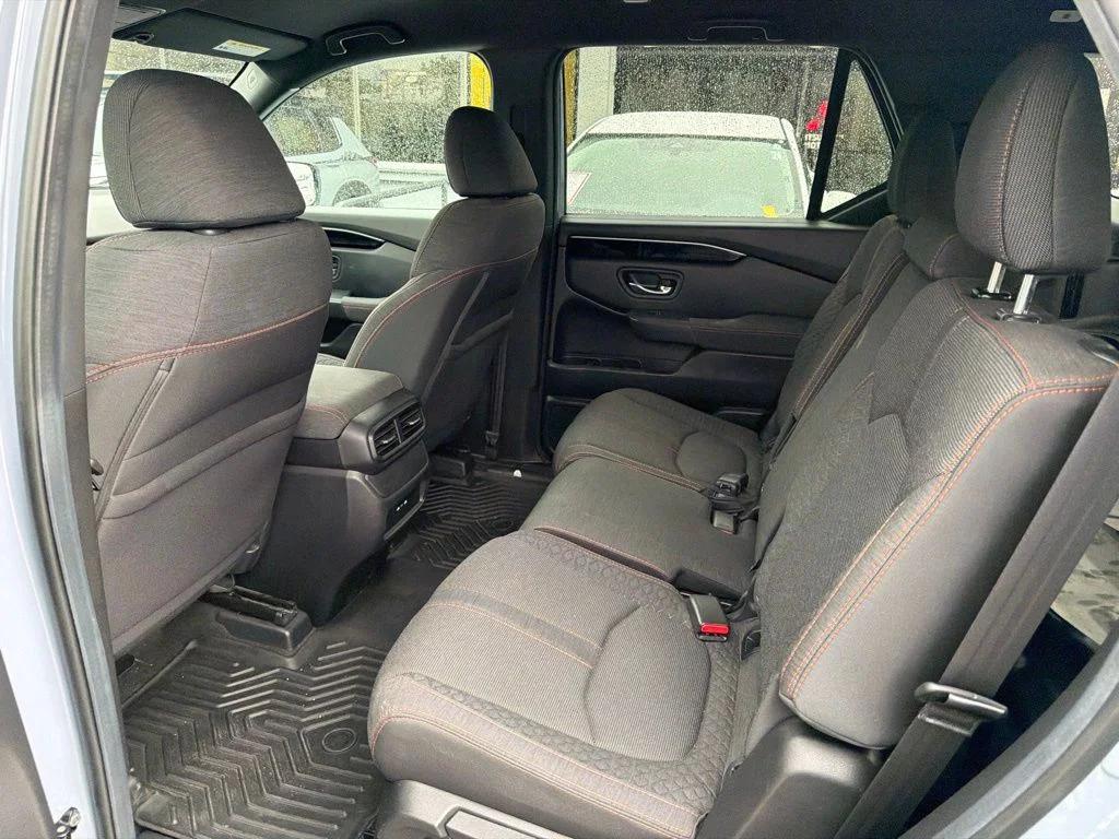 honda pilot 2025 5FNYG2H33SB017839 image honda pilot 2025 5FNYG2H33SB017839 image