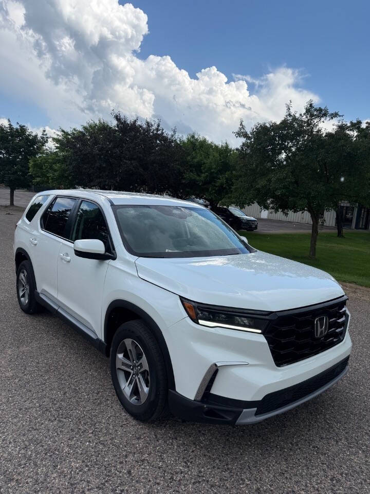 honda pilot 2025 5FNYG1H46SB168211 image honda pilot 2025 5FNYG1H46SB168211 image