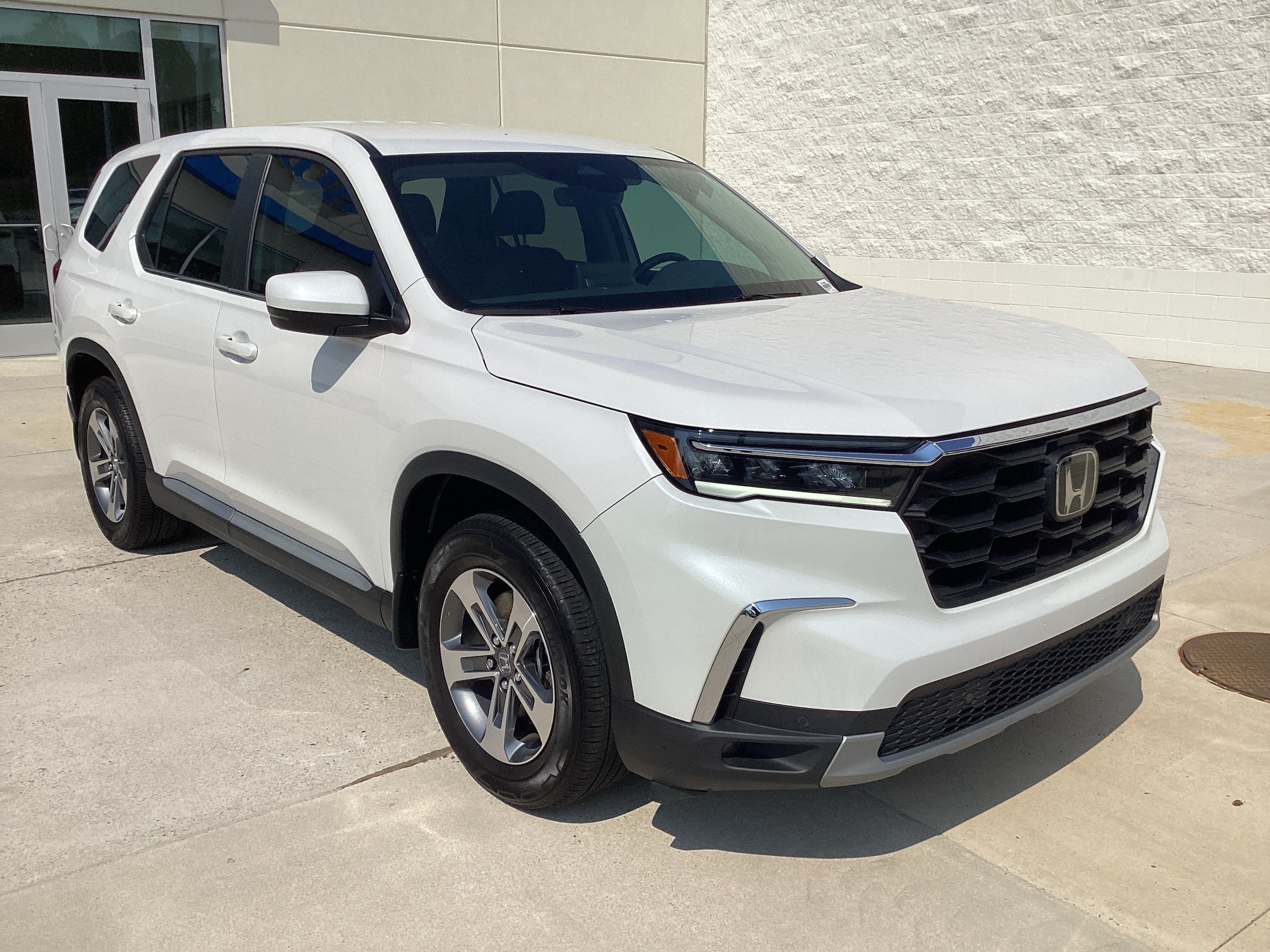 honda pilot 2025 5FNYG2H46SB017486 image honda pilot 2025 5FNYG2H46SB017486 image