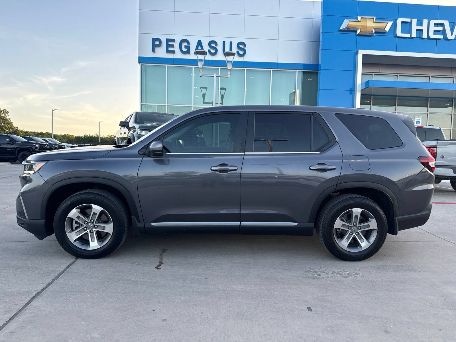 honda pilot 2025 5FNYG2H40SB020884 image honda pilot 2025 5FNYG2H40SB020884 image