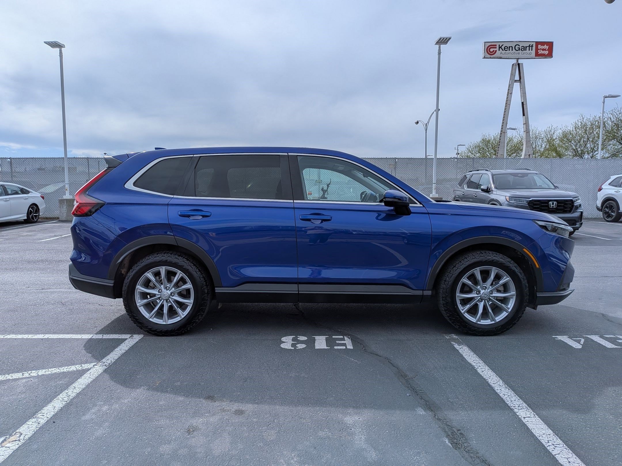 honda cr-v 2023 2HKRS4H71PH434872 image honda cr-v 2023 2HKRS4H71PH434872 image
