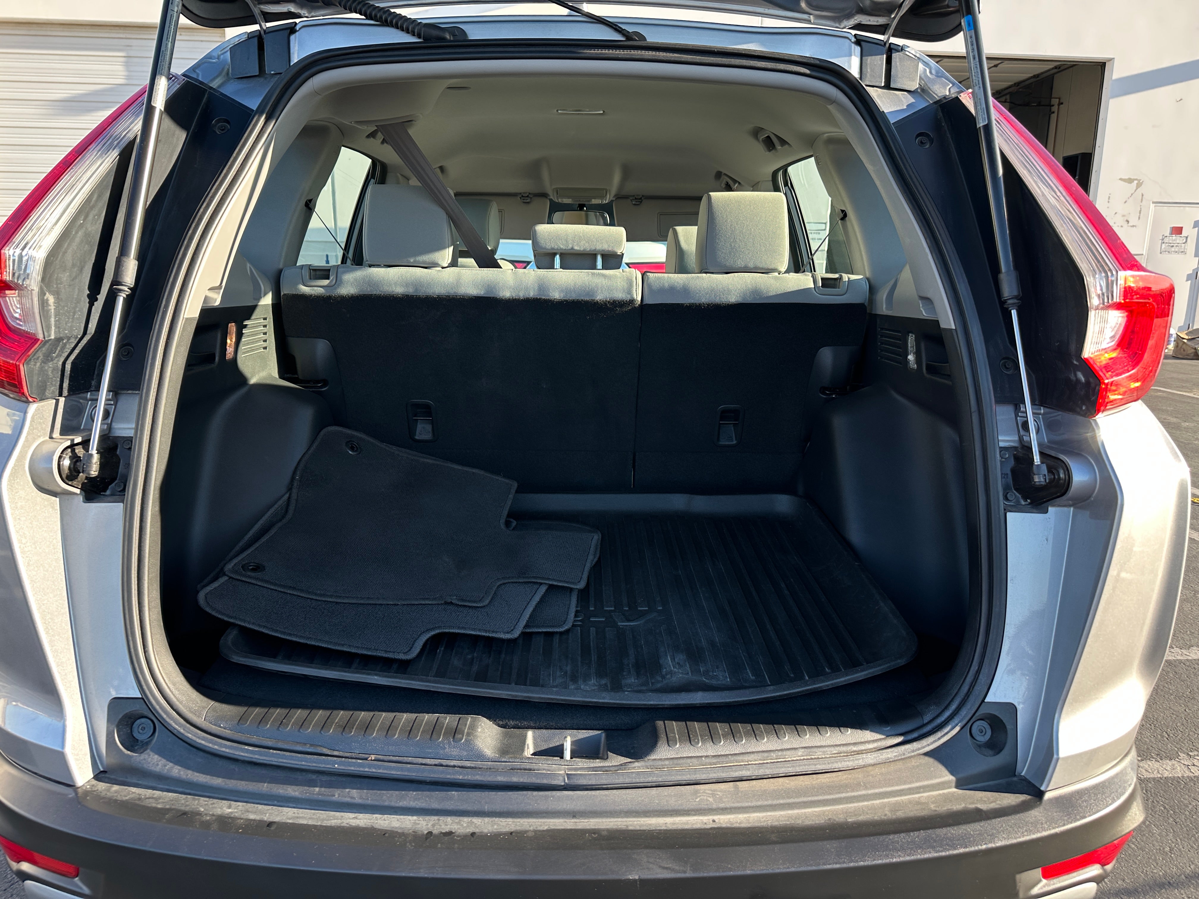 honda cr-v 2019 5J6RW5H39KL001256 image honda cr-v 2019 5J6RW5H39KL001256 image