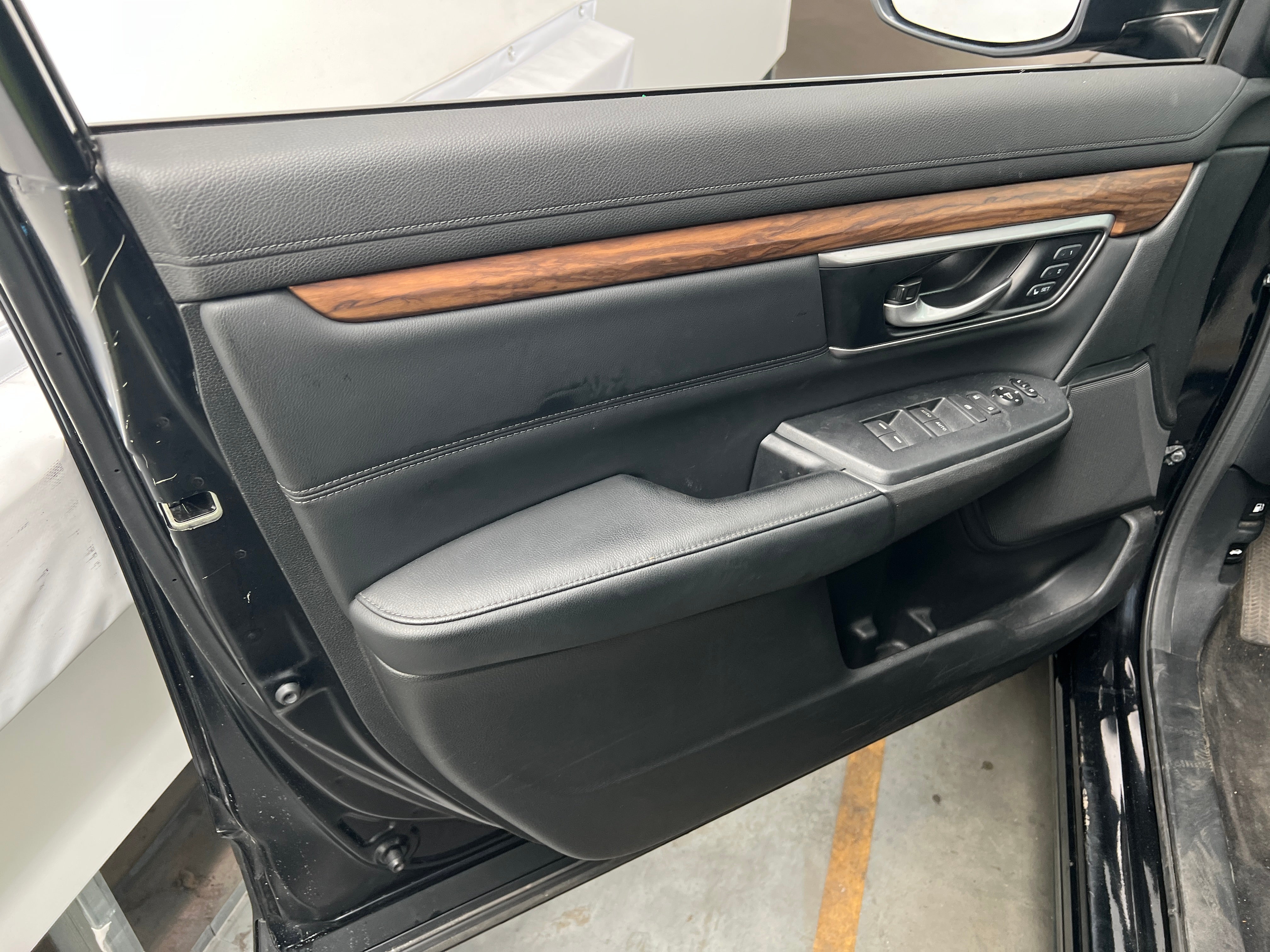 honda cr-v 2019 2HKRW2H94KH647303 image honda cr-v 2019 2HKRW2H94KH647303 image