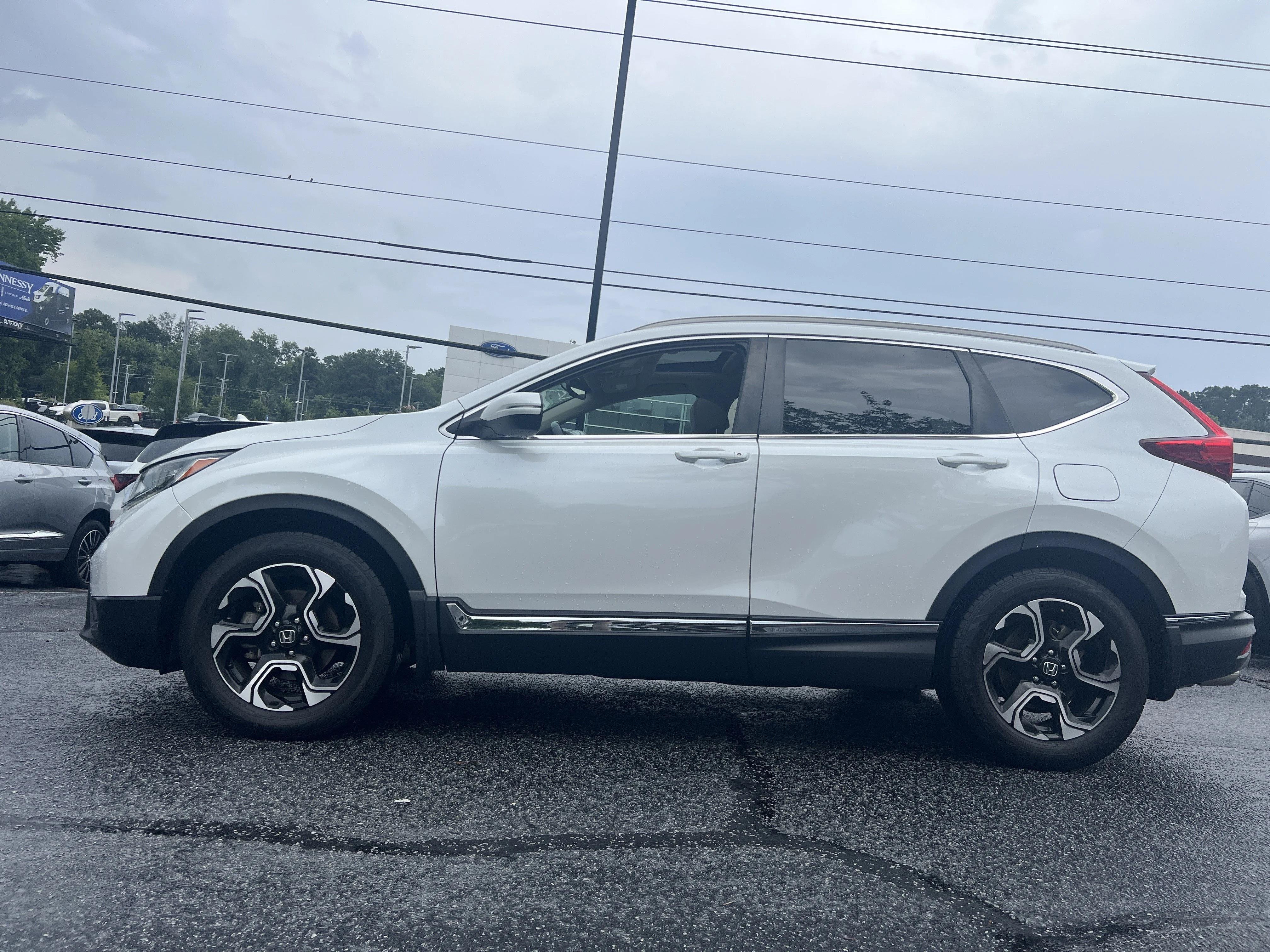 honda cr-v 2019 7FARW1H97KE004988 image honda cr-v 2019 7FARW1H97KE004988 image