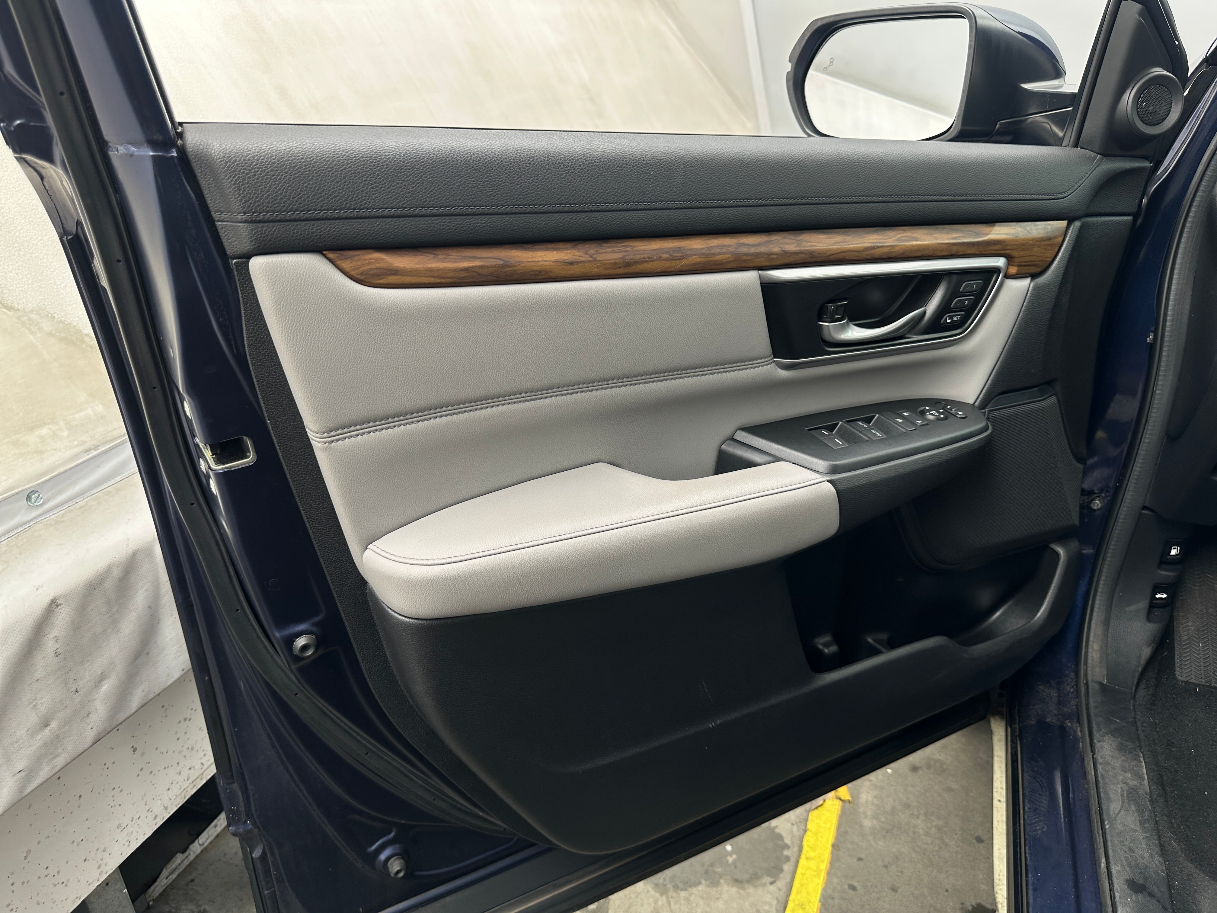 honda cr-v 2018 7FARW2H8XJE026527 image honda cr-v 2018 7FARW2H8XJE026527 image