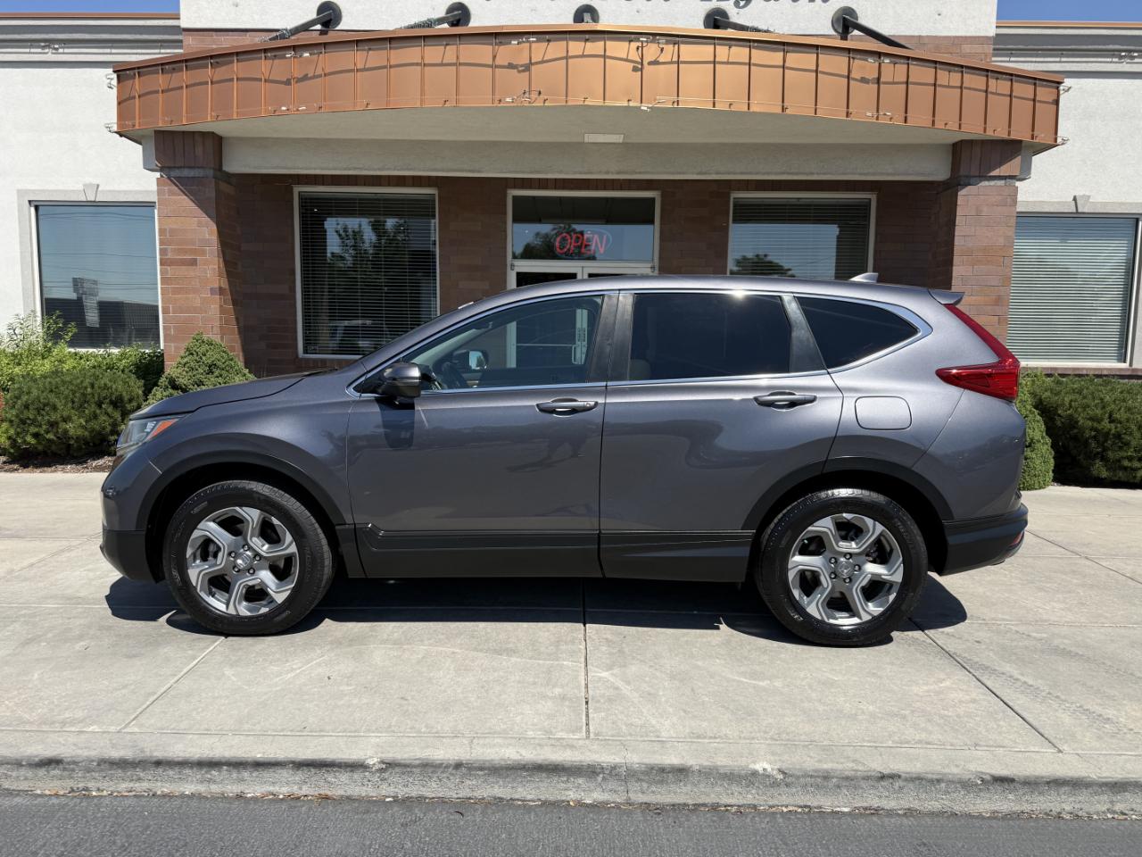 honda cr-v 2017 2HKRW2H85HH621373 image honda cr-v 2017 2HKRW2H85HH621373 image