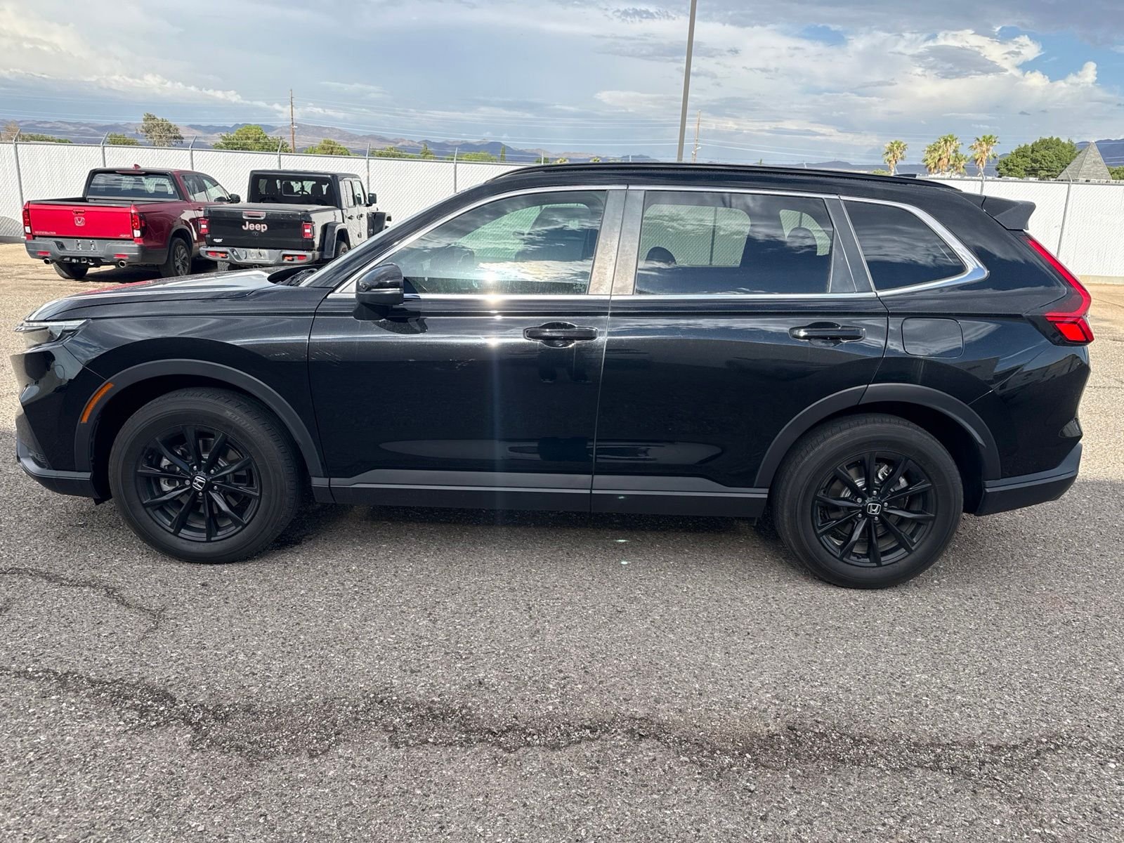 honda cr-v 2025 7FARS6H88SE057764 image honda cr-v 2025 7FARS6H88SE057764 image