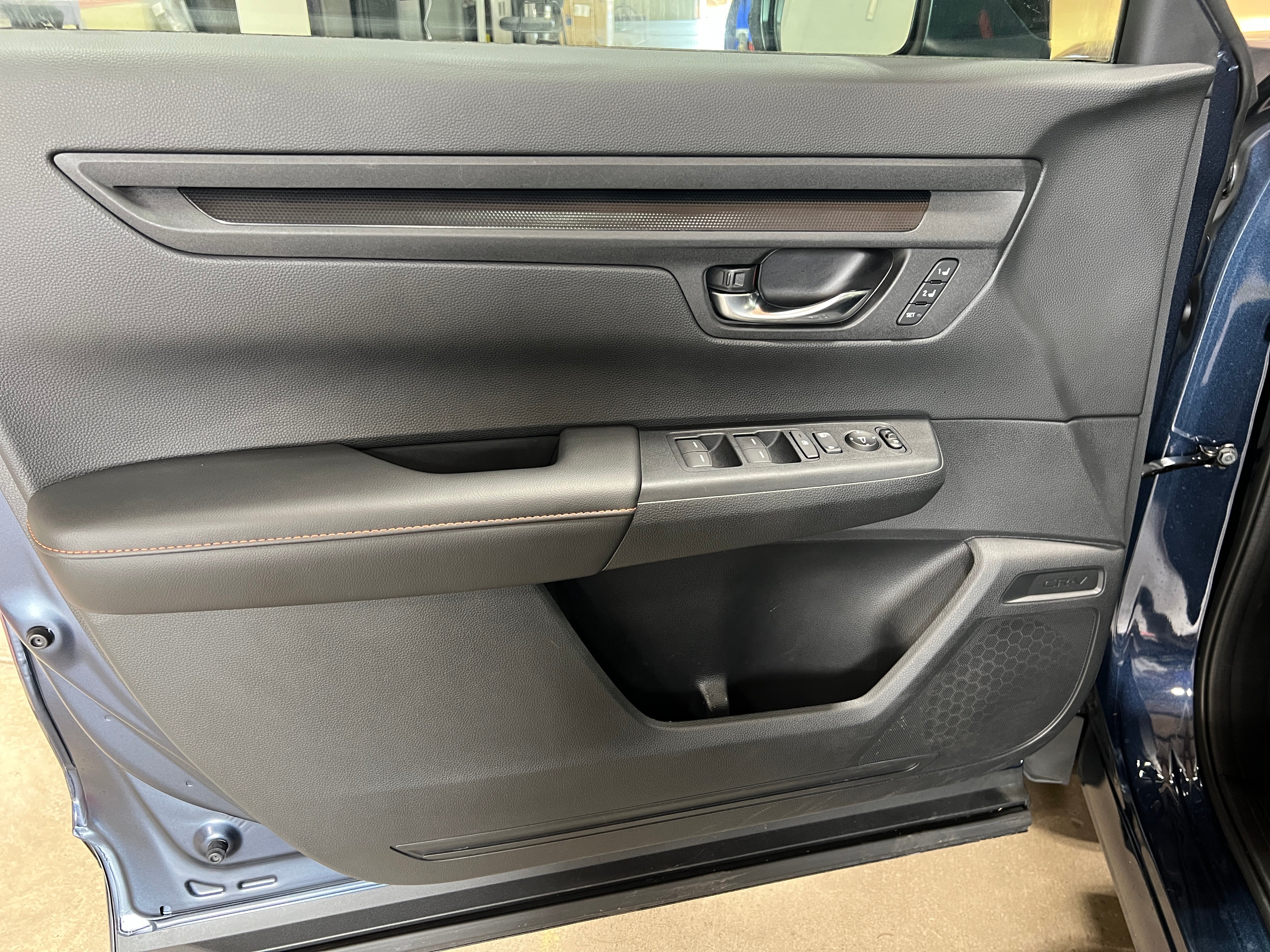 honda cr-v 2025 7FARS6H81SE014920 image honda cr-v 2025 7FARS6H81SE014920 image