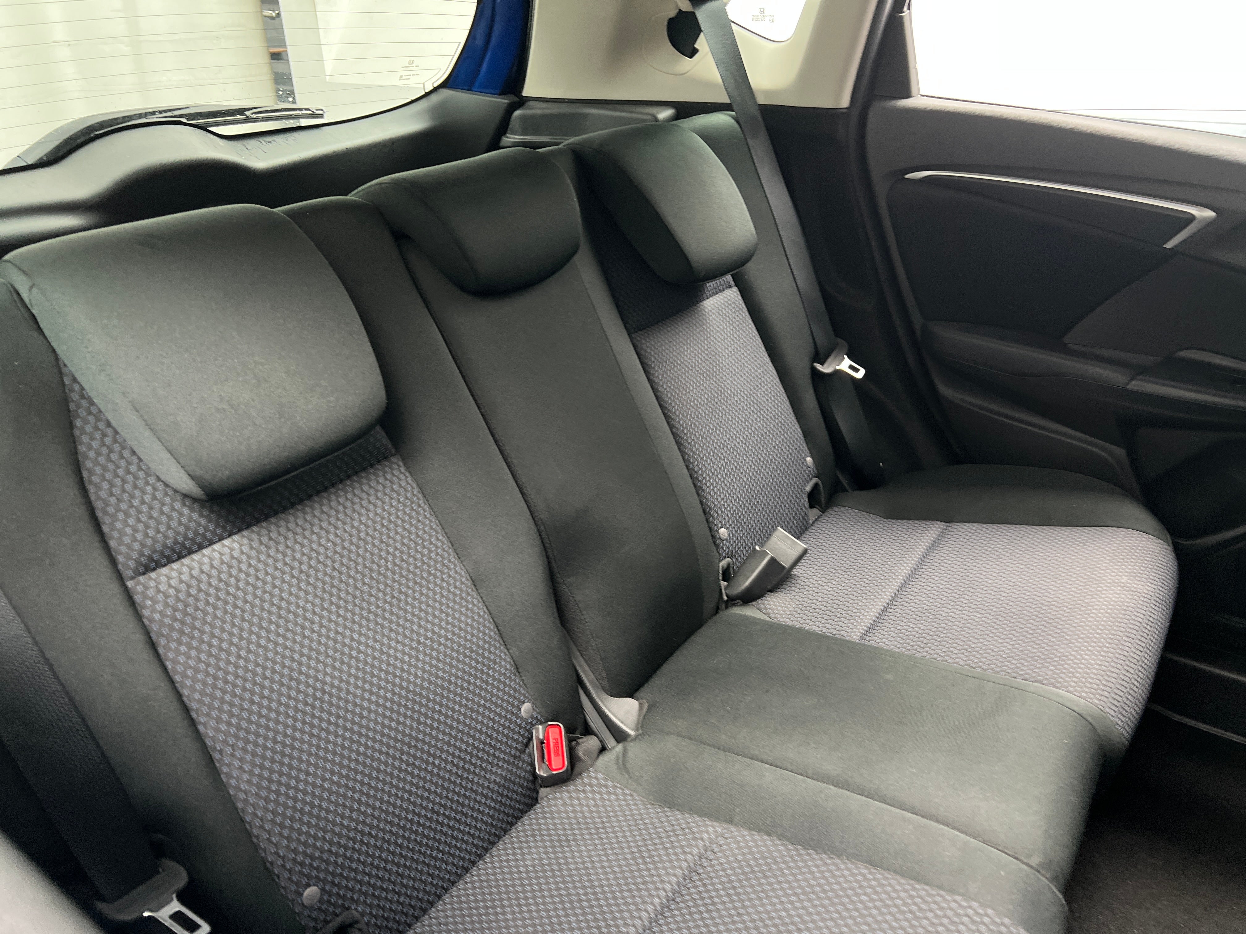 honda fit 2018 3HGGK5H42JM709381 image honda fit 2018 3HGGK5H42JM709381 image
