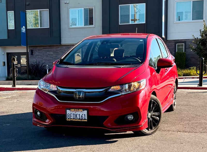 honda fit 2018 3HGGK5H73JM713692 image honda fit 2018 3HGGK5H73JM713692 image