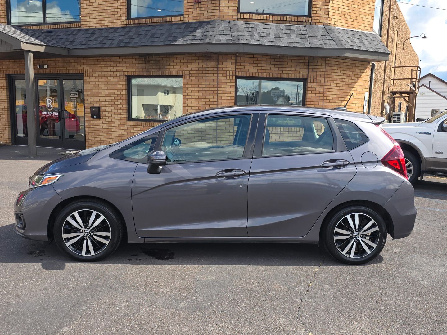 honda fit 2018 3HGGK5H98JM700955 image honda fit 2018 3HGGK5H98JM700955 image