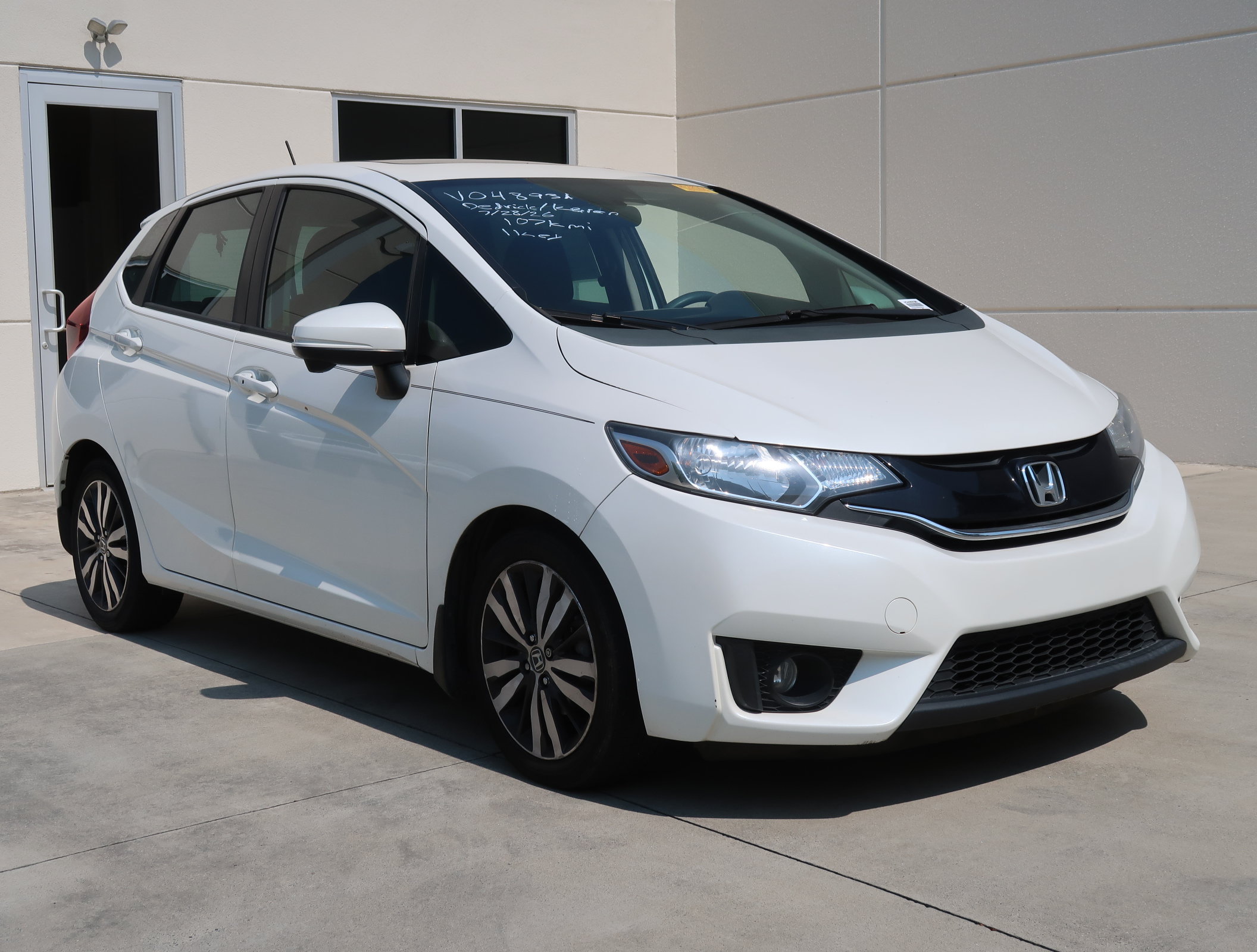 honda fit 2015 3HGGK5H82FM752158 image honda fit 2015 3HGGK5H82FM752158 image