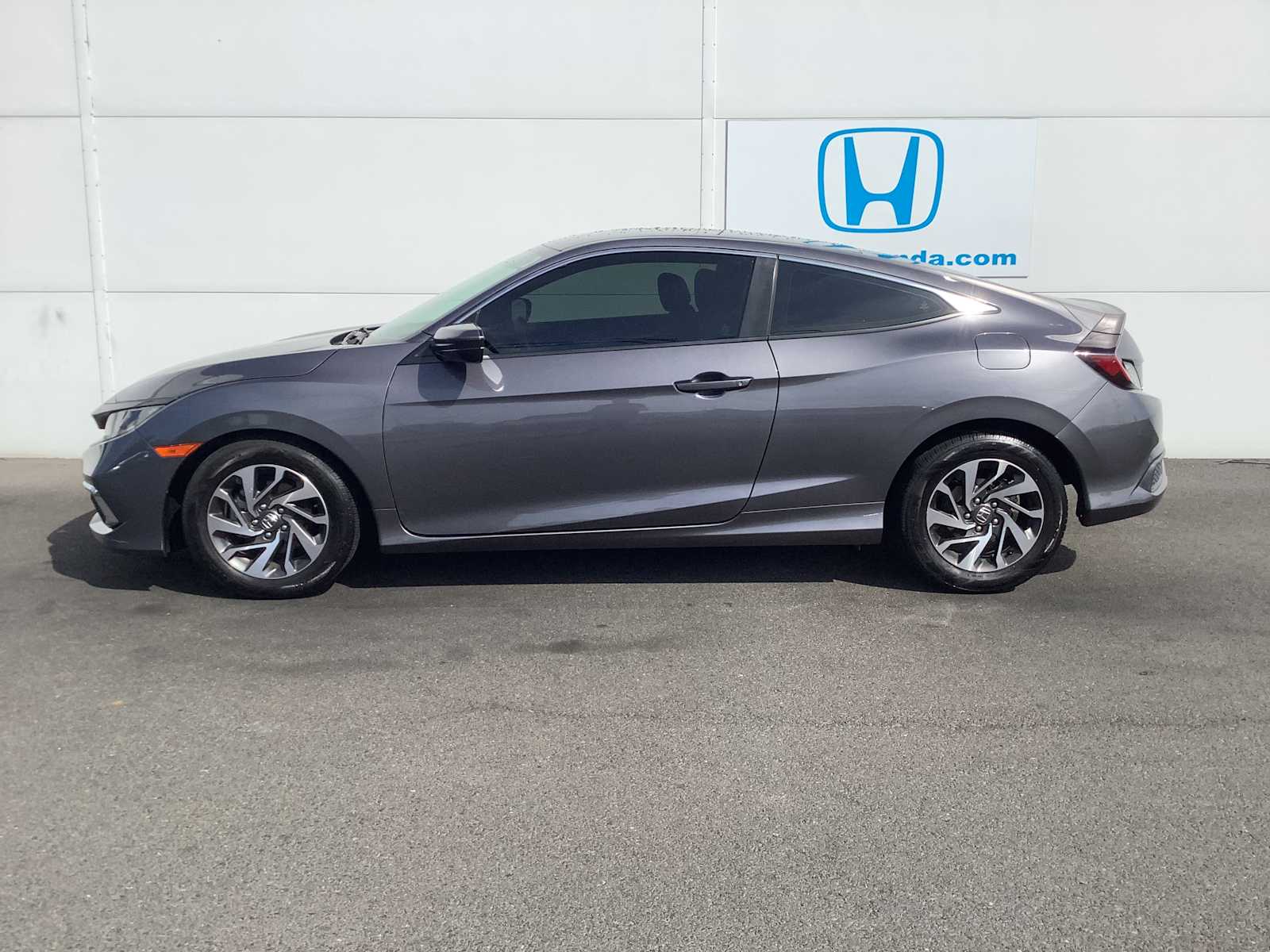 honda civic 2019 2HGFC4B62KH306868 image honda civic 2019 2HGFC4B62KH306868 image
