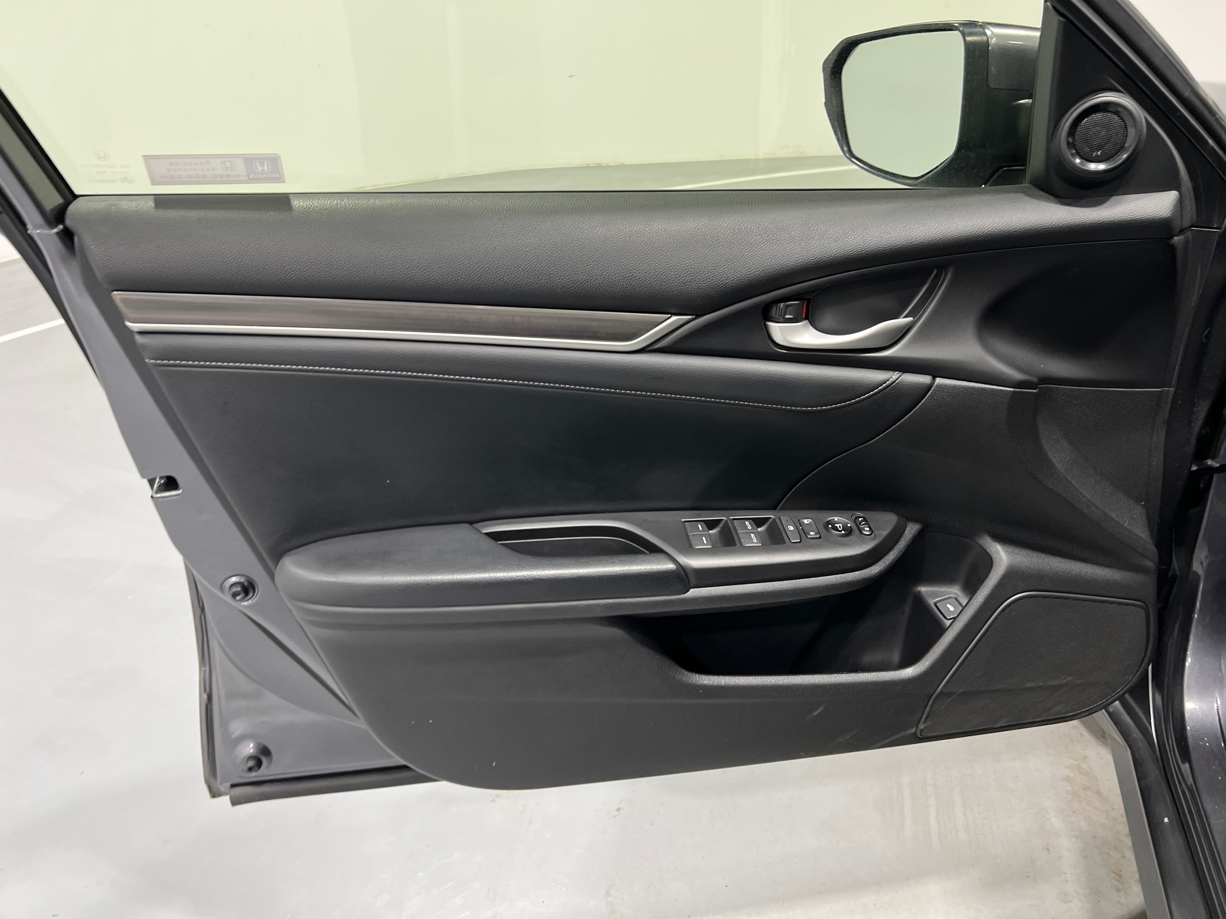 honda civic 2019 JHMFC1F72KX009903 image honda civic 2019 JHMFC1F72KX009903 image