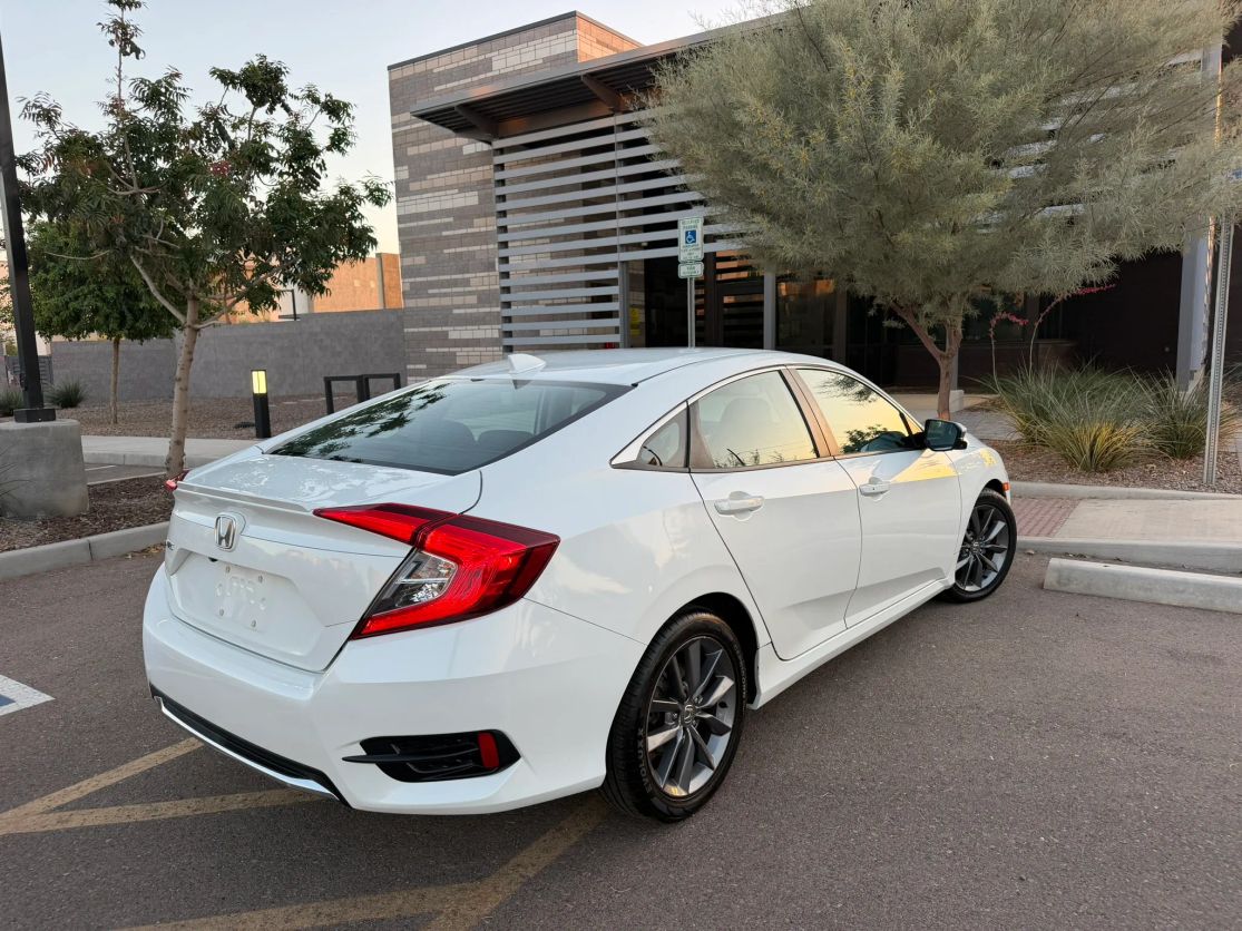 honda civic 2019 19XFC1F34KE203461 image honda civic 2019 19XFC1F34KE203461 image