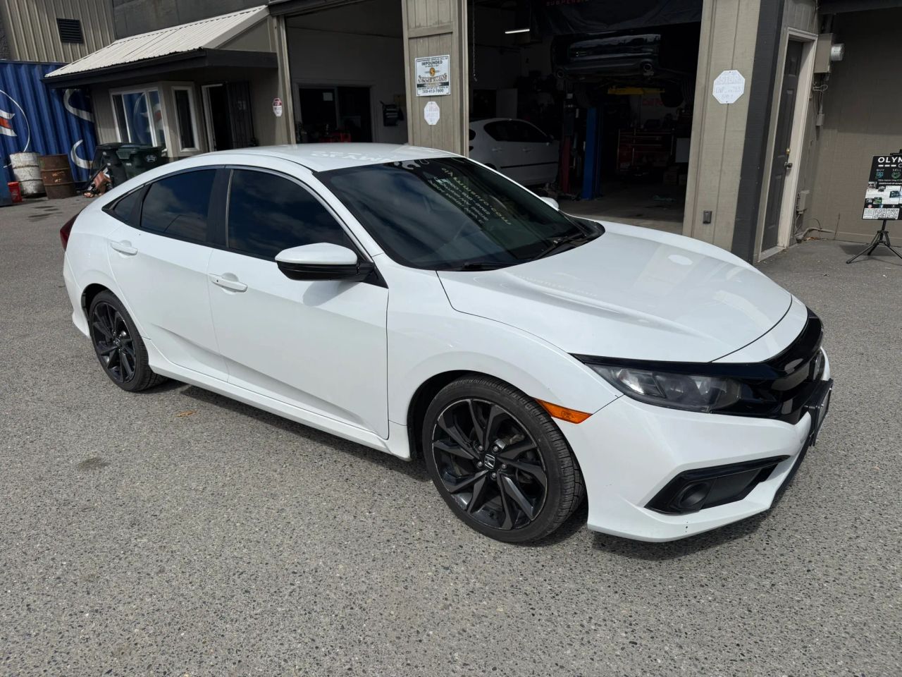 honda civic 2019 19XFC2E82KE034995 image honda civic 2019 19XFC2E82KE034995 image