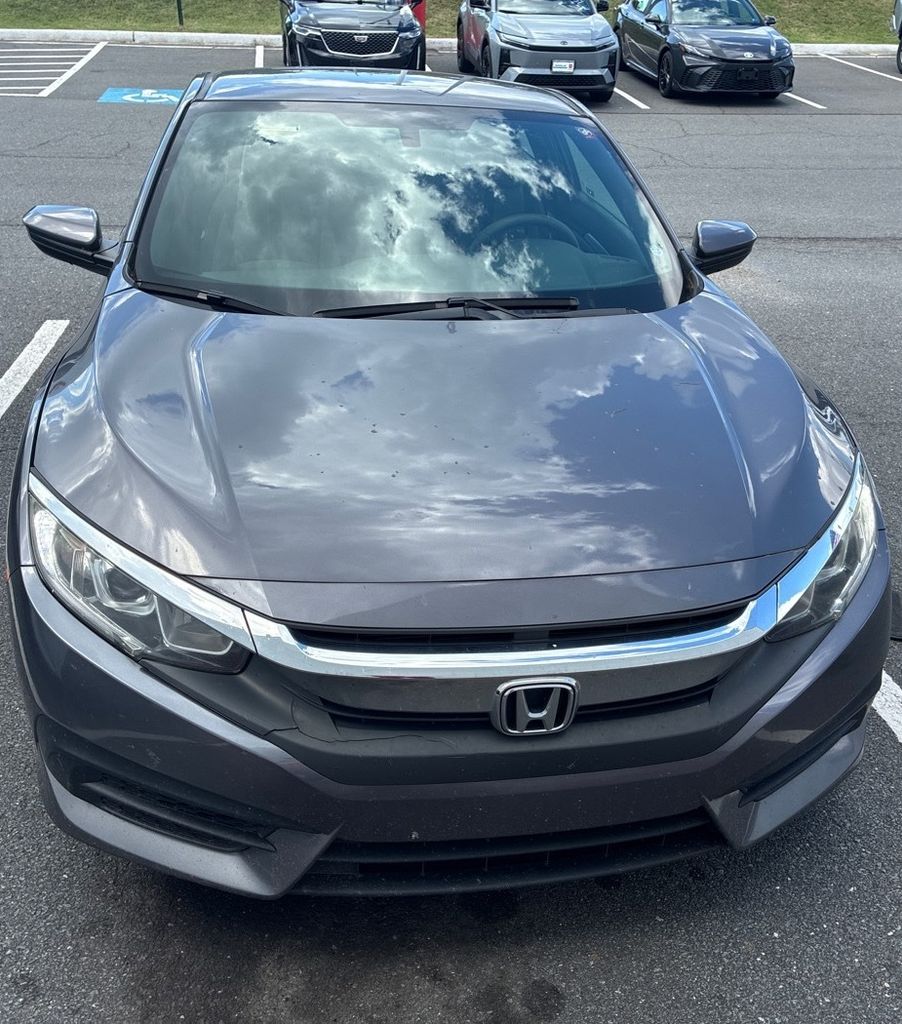 honda civic 2018 2HGFC4B51JH307032 image honda civic 2018 2HGFC4B51JH307032 image