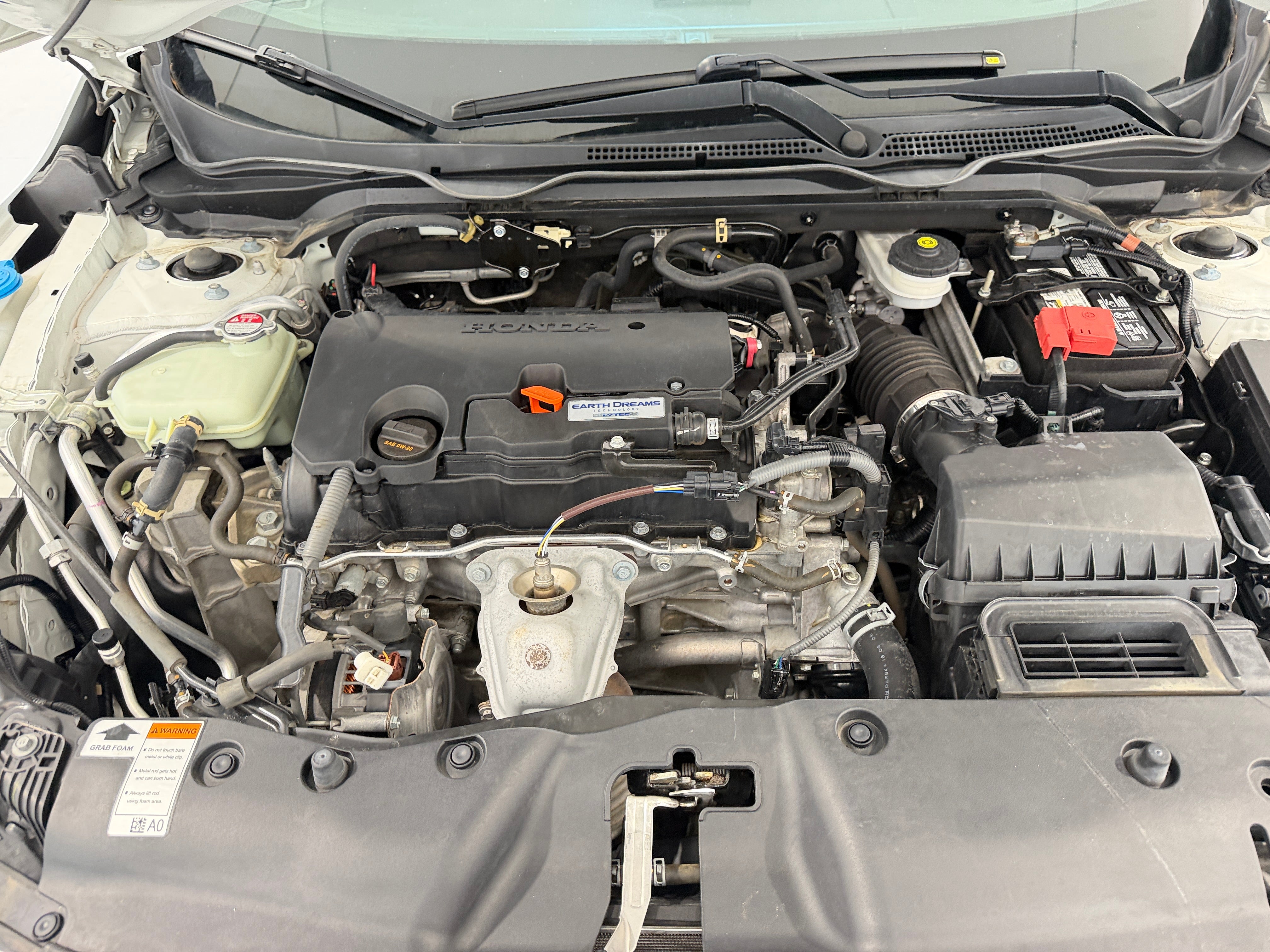 honda civic 2018 2HGFC2F58JH608590 image honda civic 2018 2HGFC2F58JH608590 image