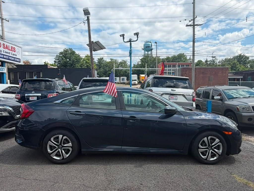 honda civic 2018 2HGFC2F57JH522431 image honda civic 2018 2HGFC2F57JH522431 image