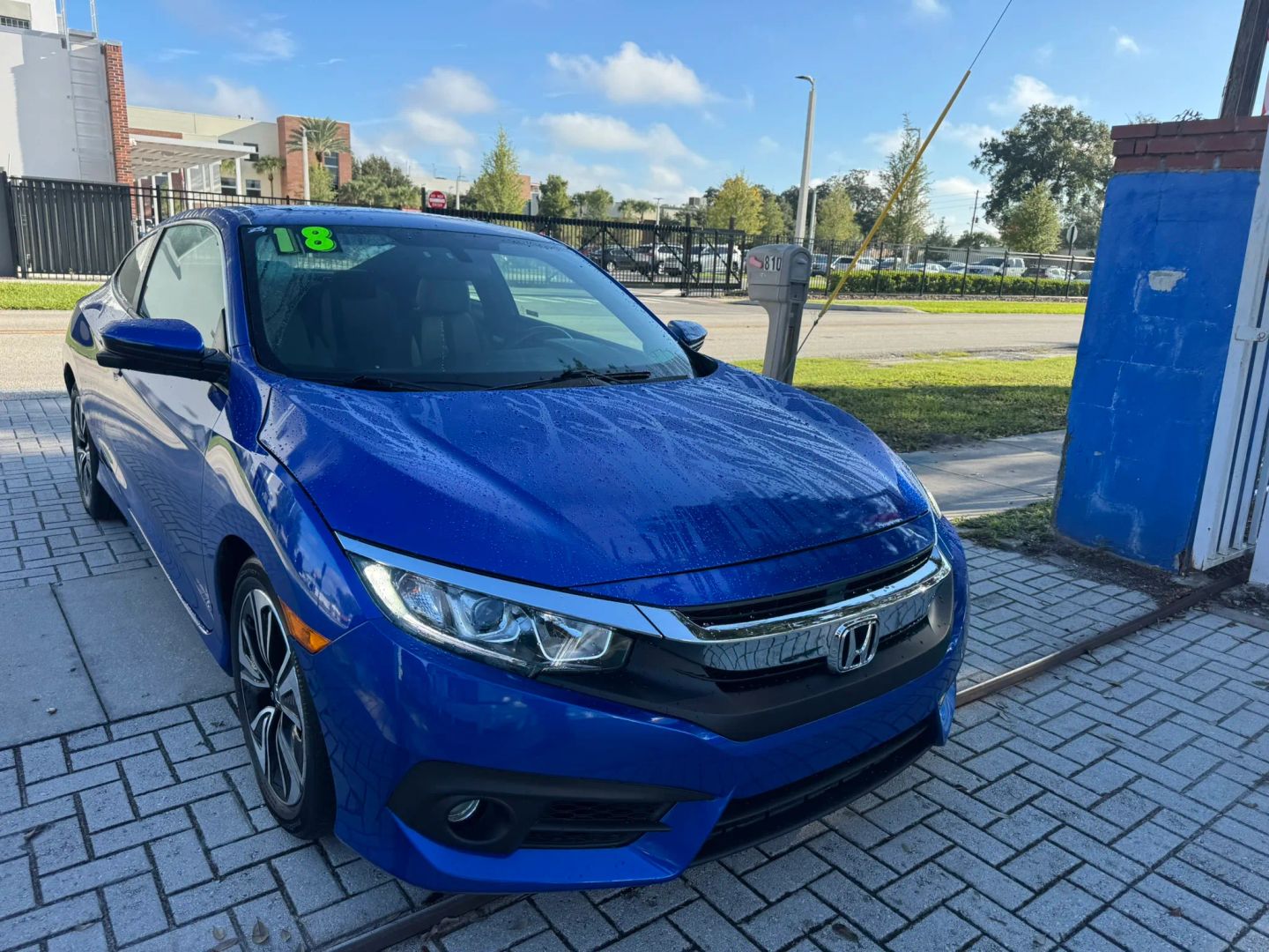 honda civic 2018 2HGFC3B30JH355663 image honda civic 2018 2HGFC3B30JH355663 image