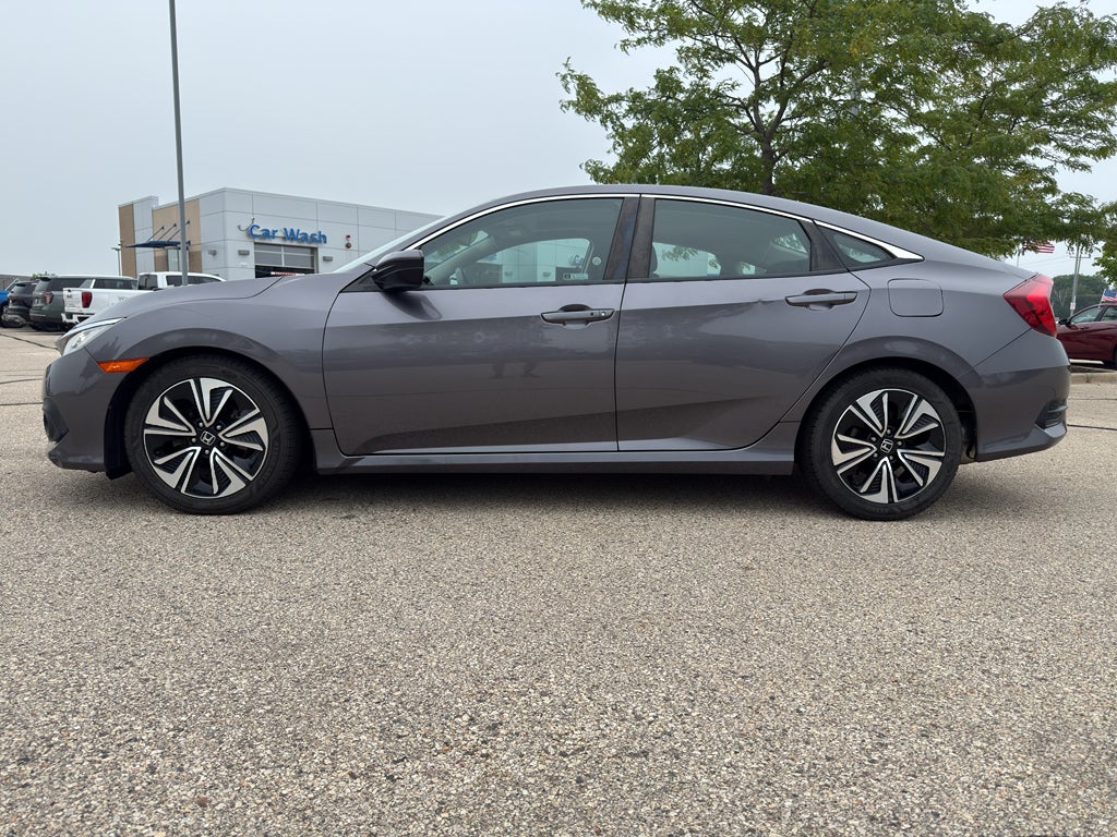 honda civic 2018 19XFC1F39JE002086 image honda civic 2018 19XFC1F39JE002086 image