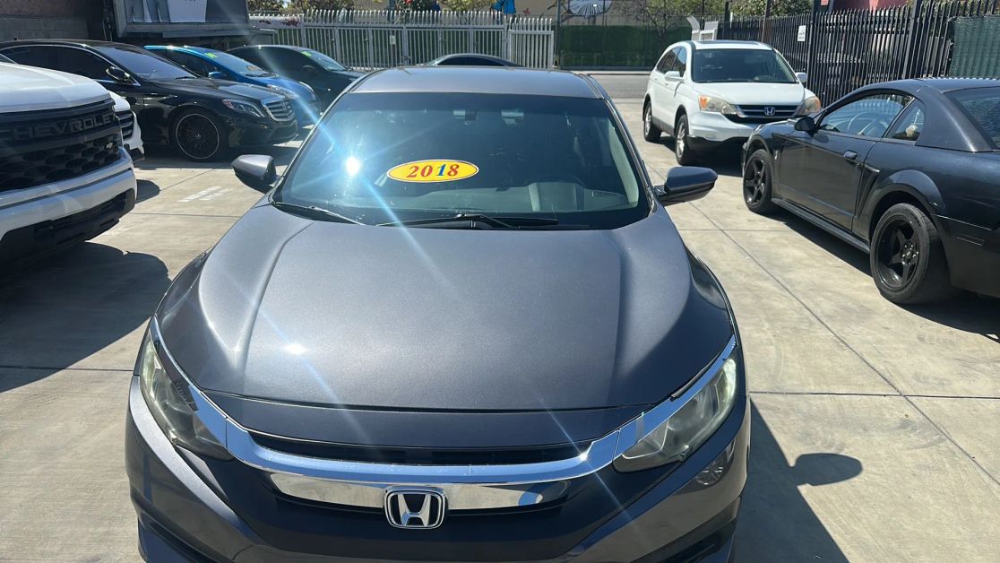 honda civic 2018 2HGFC2F58JH544339 image honda civic 2018 2HGFC2F58JH544339 image