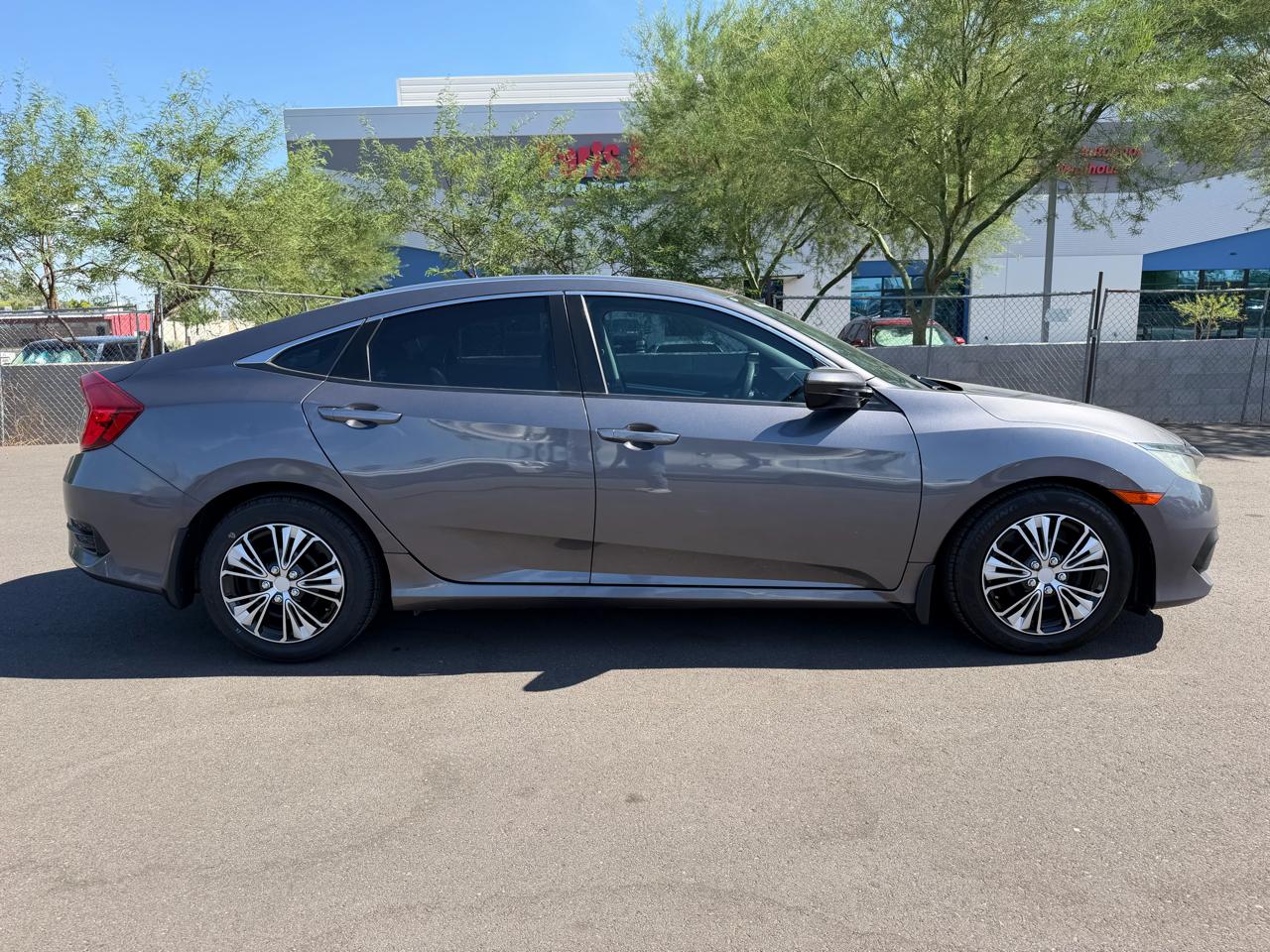 honda civic 2018 2HGFC2F54JH539672 image honda civic 2018 2HGFC2F54JH539672 image