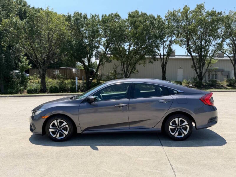 honda civic 2017 2HGFC2F53HH561608 image honda civic 2017 2HGFC2F53HH561608 image