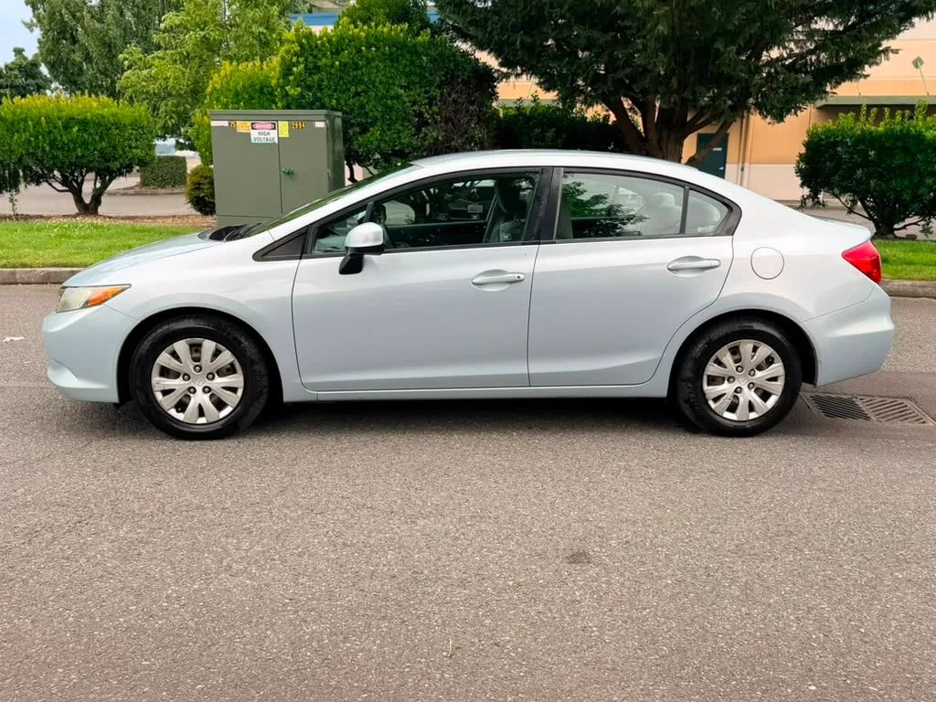 honda civic 2012 19XFB2F58CE356825 image honda civic 2012 19XFB2F58CE356825 image