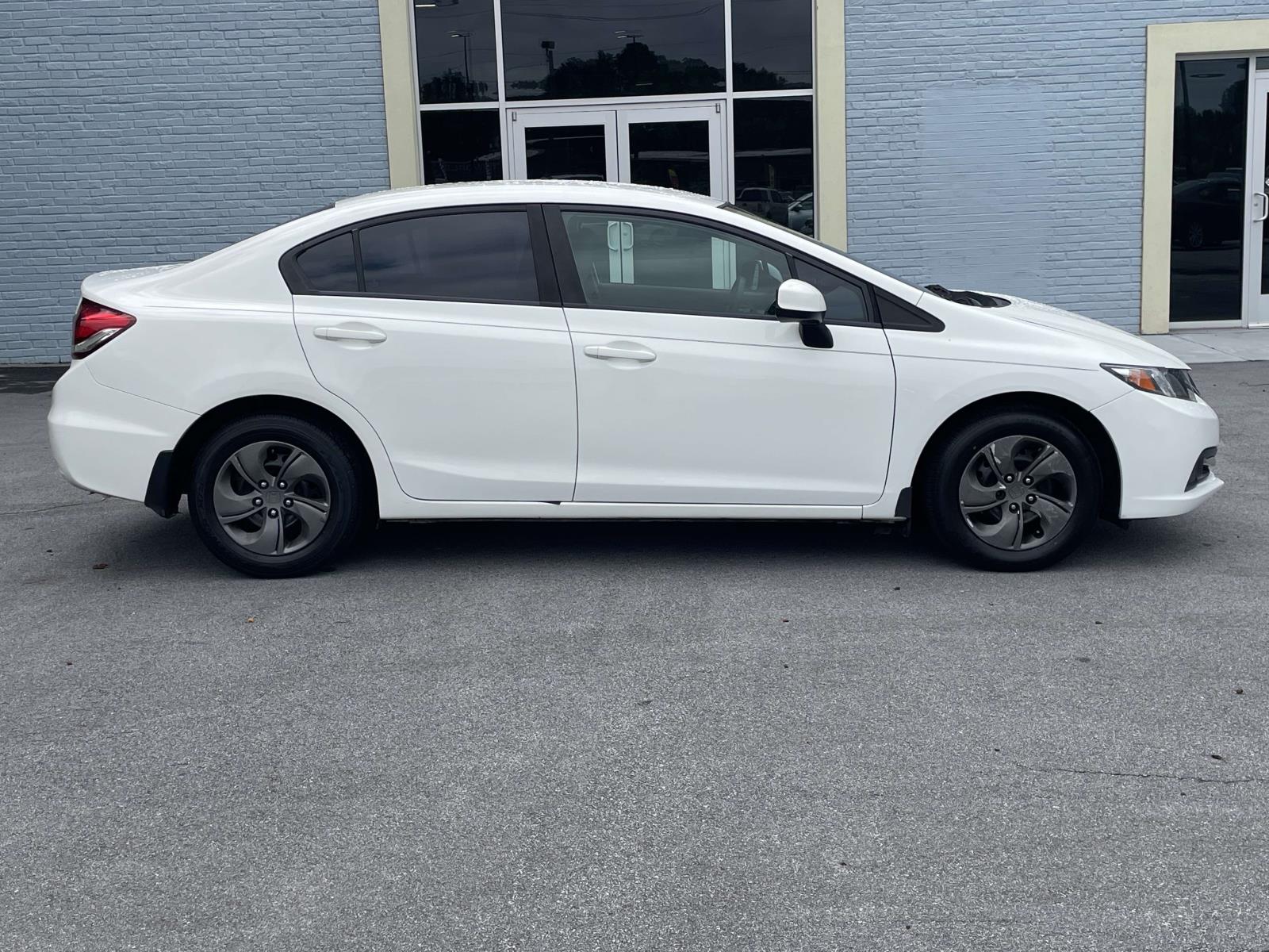 honda civic 2013 19XFB2F53DE070317 image honda civic 2013 19XFB2F53DE070317 image