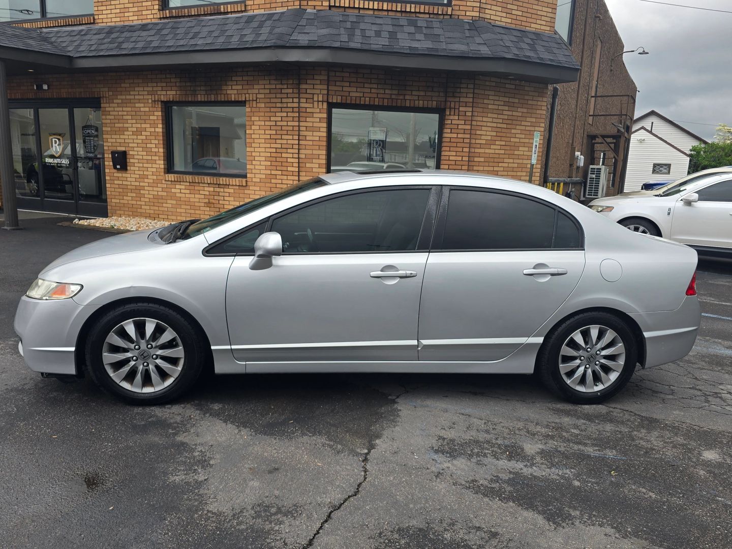 honda civic 2010 2HGFA1F96AH514629 image honda civic 2010 2HGFA1F96AH514629 image