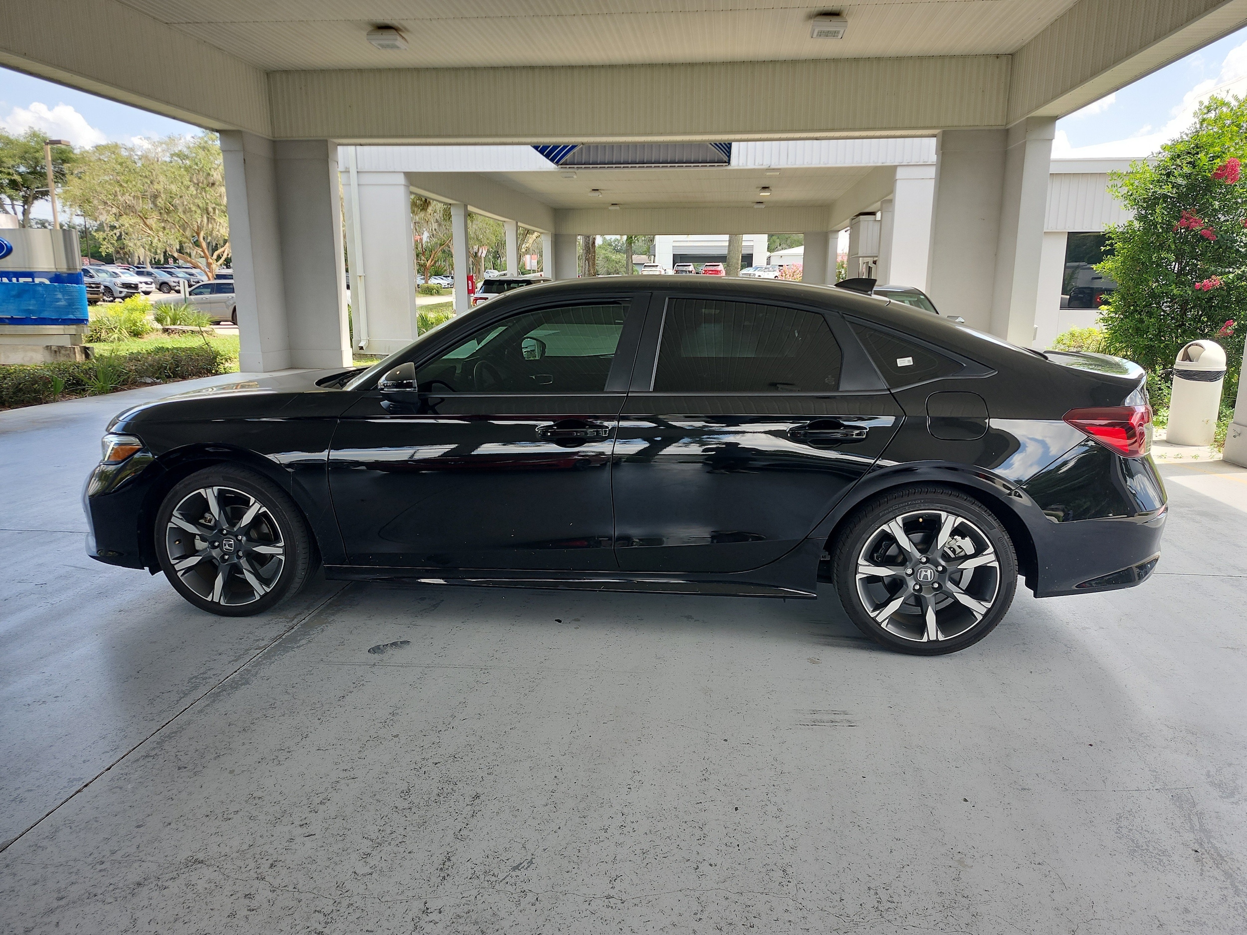 honda civic 2025 2HGFE4F81SH300677 image honda civic 2025 2HGFE4F81SH300677 image