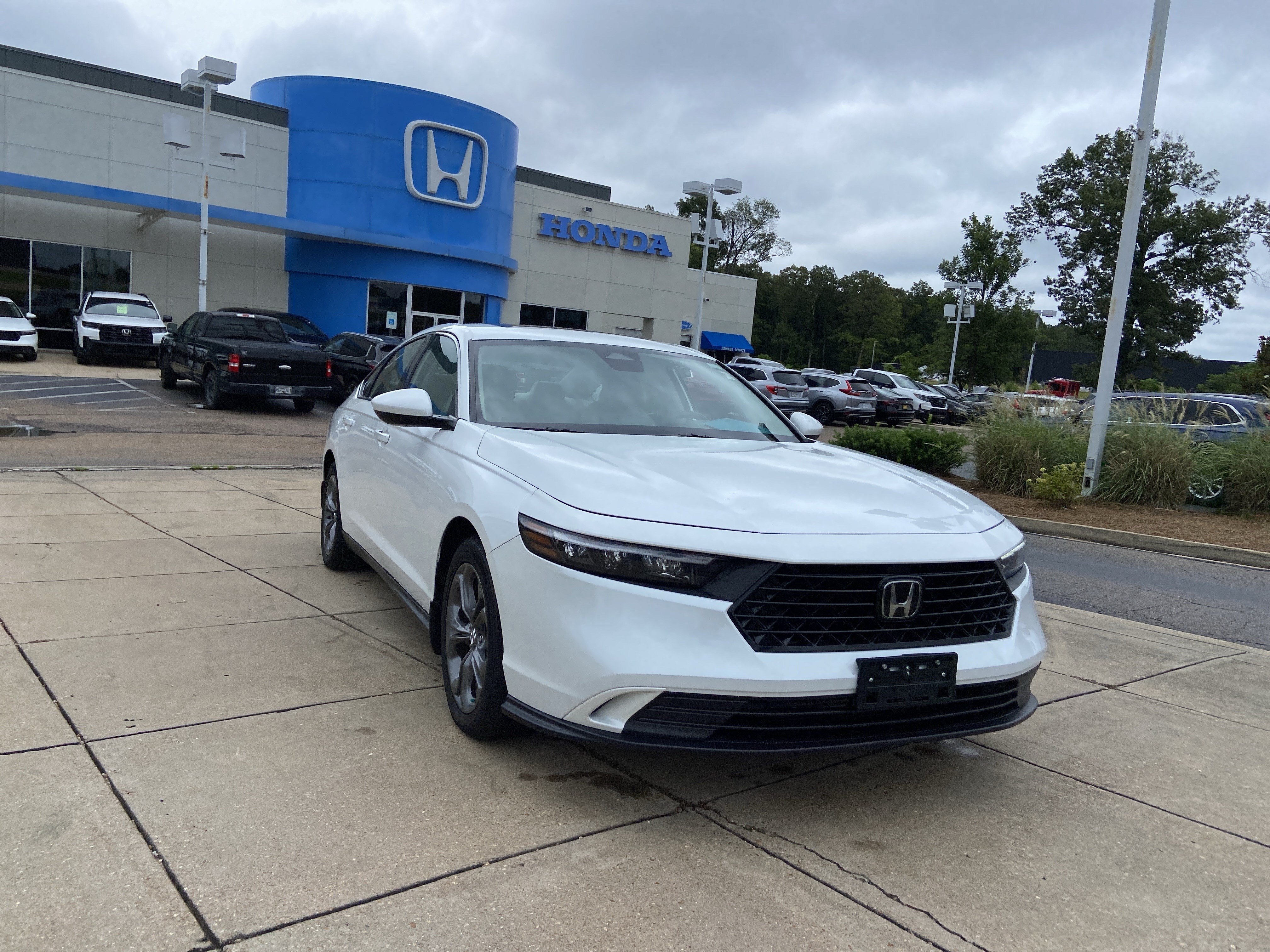 honda accord 2023 1HGCY1F31PA017909 image honda accord 2023 1HGCY1F31PA017909 image