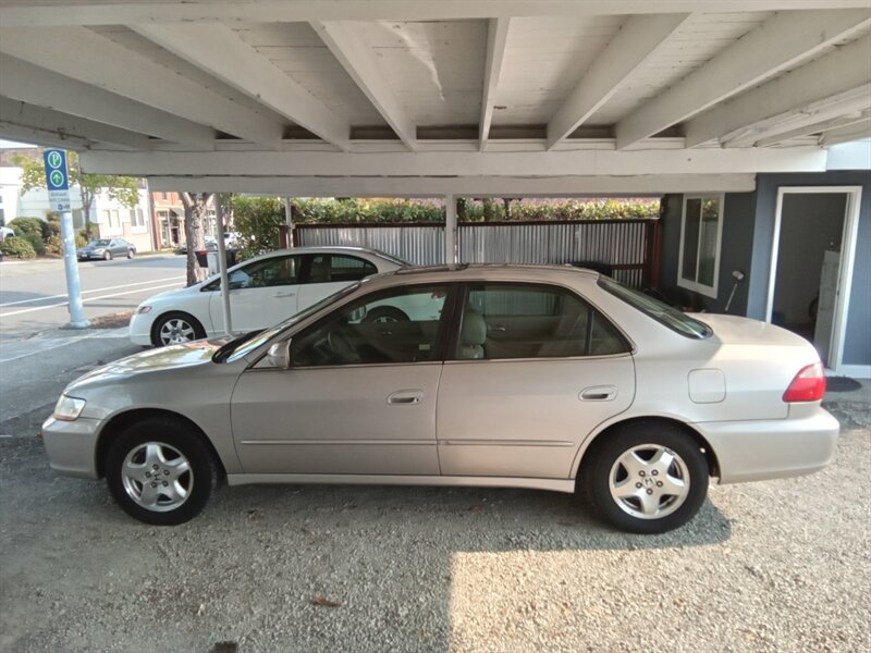 honda accord 1998 1HGCG1656WA076361 image honda accord 1998 1HGCG1656WA076361 image