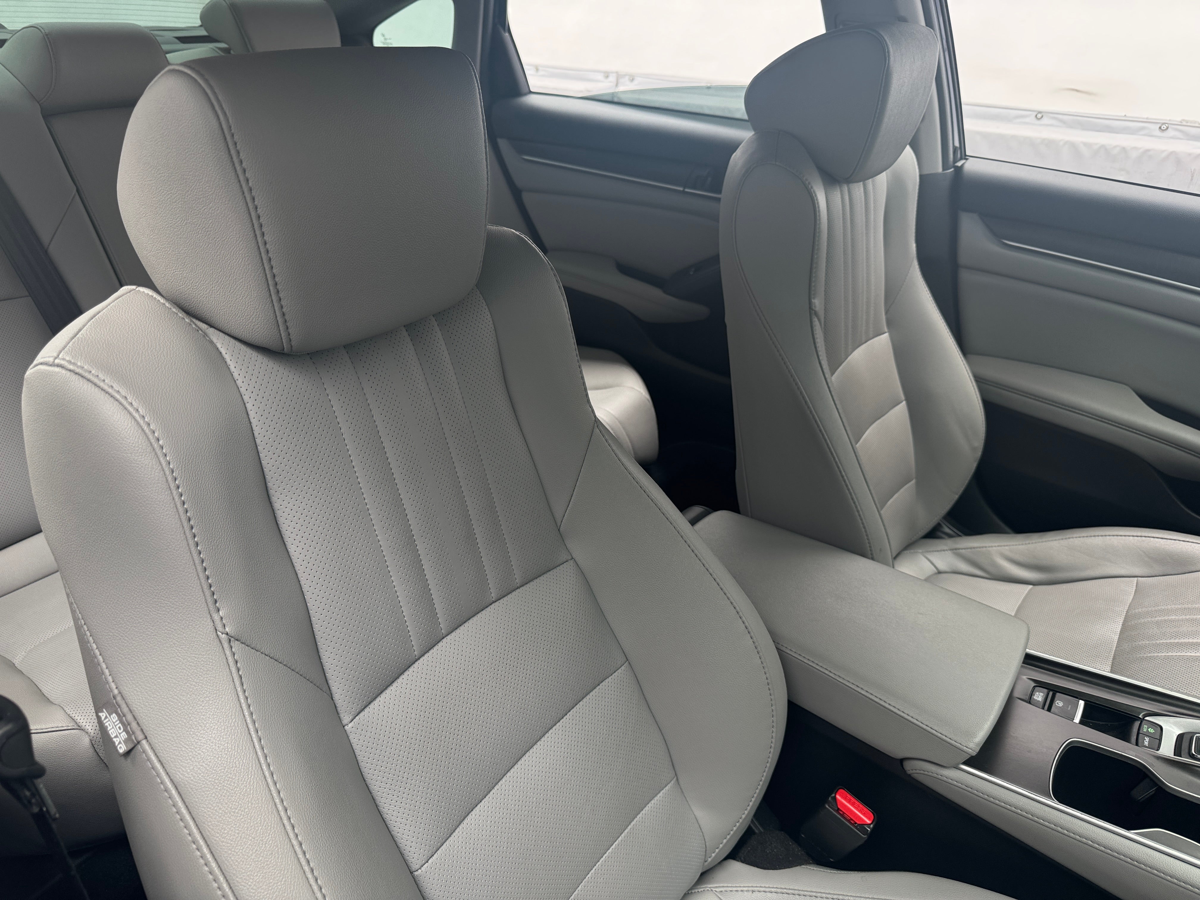 honda accord 2019 1HGCV2F52KA010976 image honda accord 2019 1HGCV2F52KA010976 image