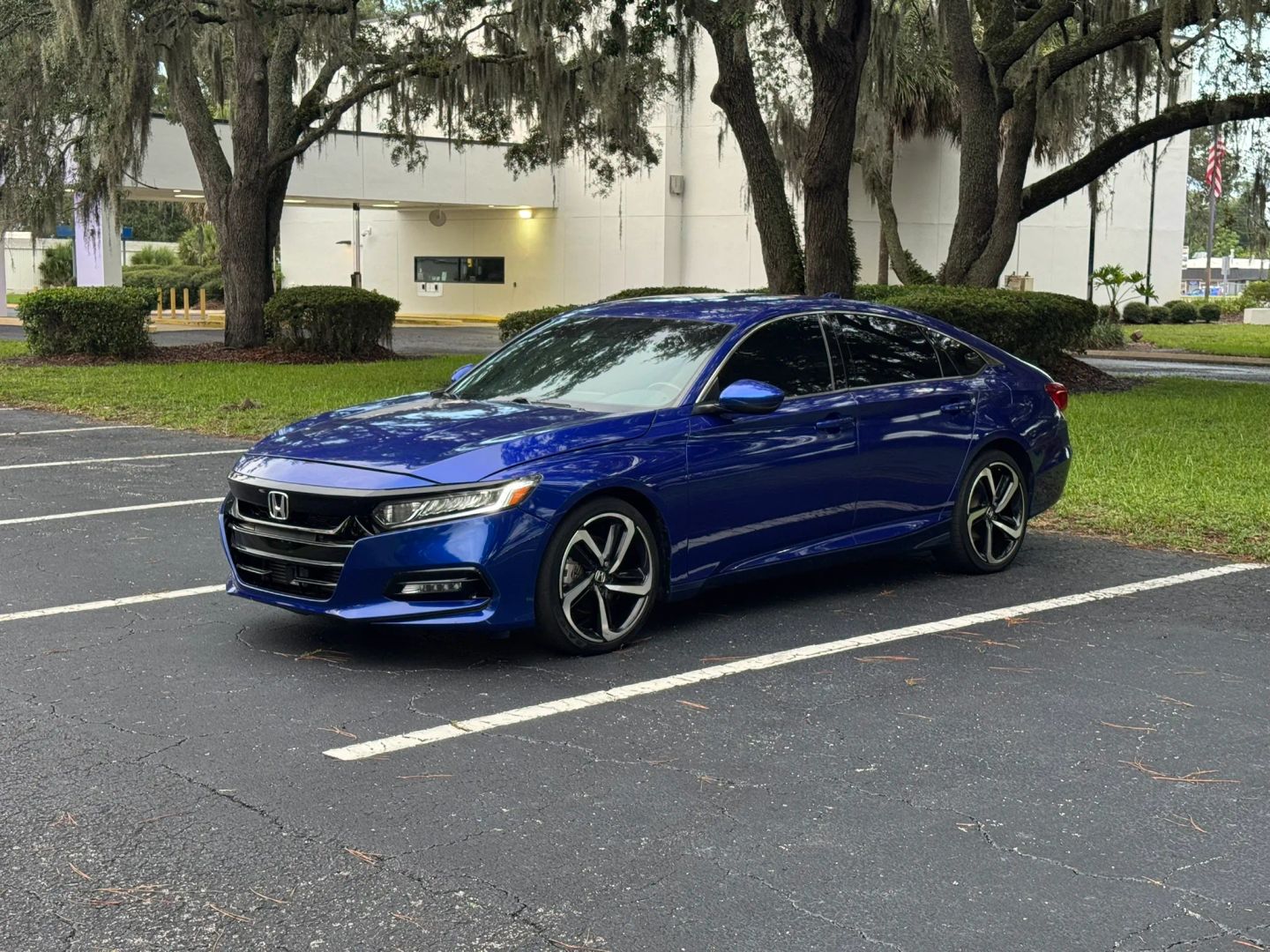 honda accord 2019 1HGCV1F30KA105691 image honda accord 2019 1HGCV1F30KA105691 image
