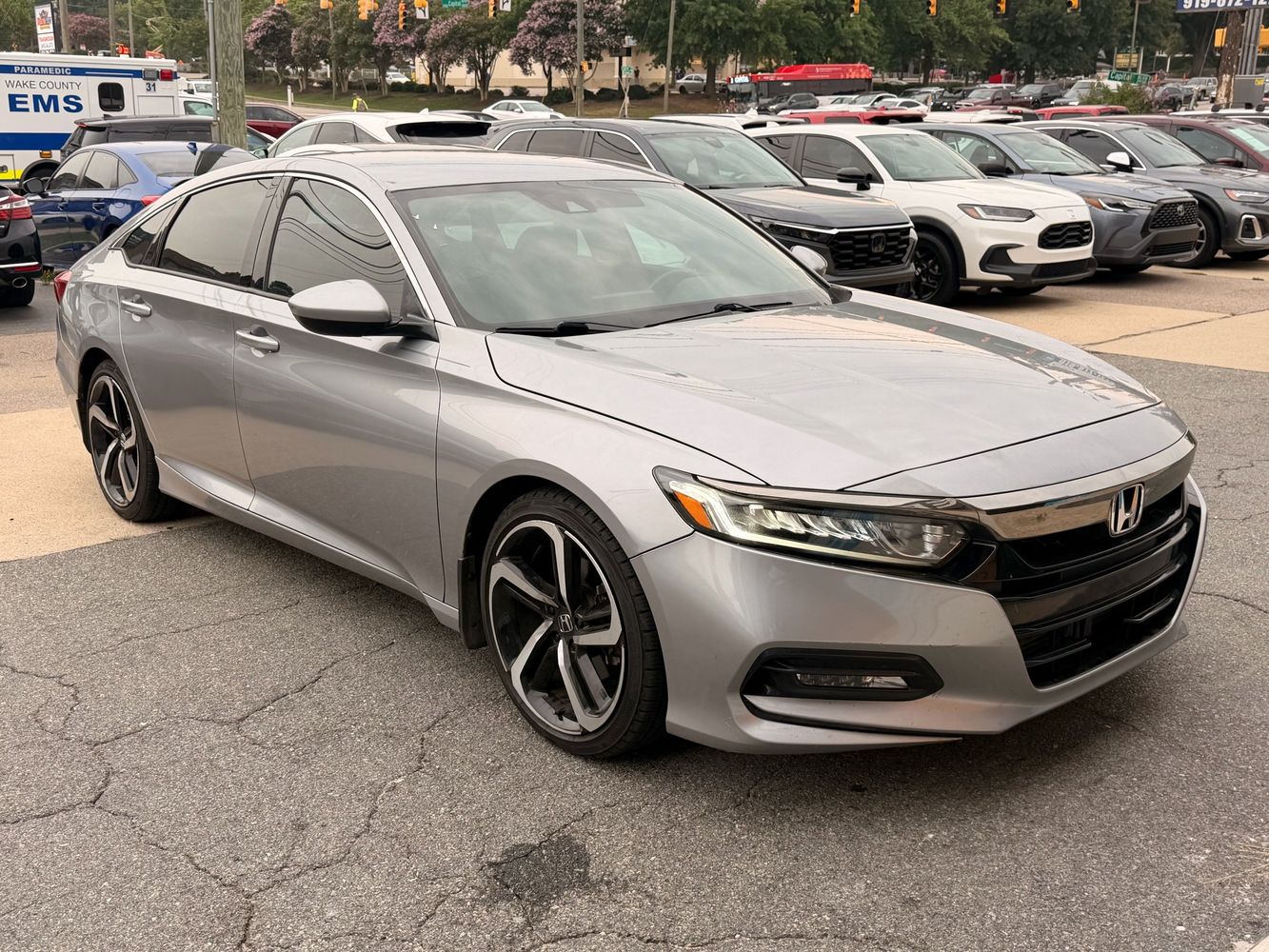 honda accord 2019 1HGCV1E33KA015890 image honda accord 2019 1HGCV1E33KA015890 image