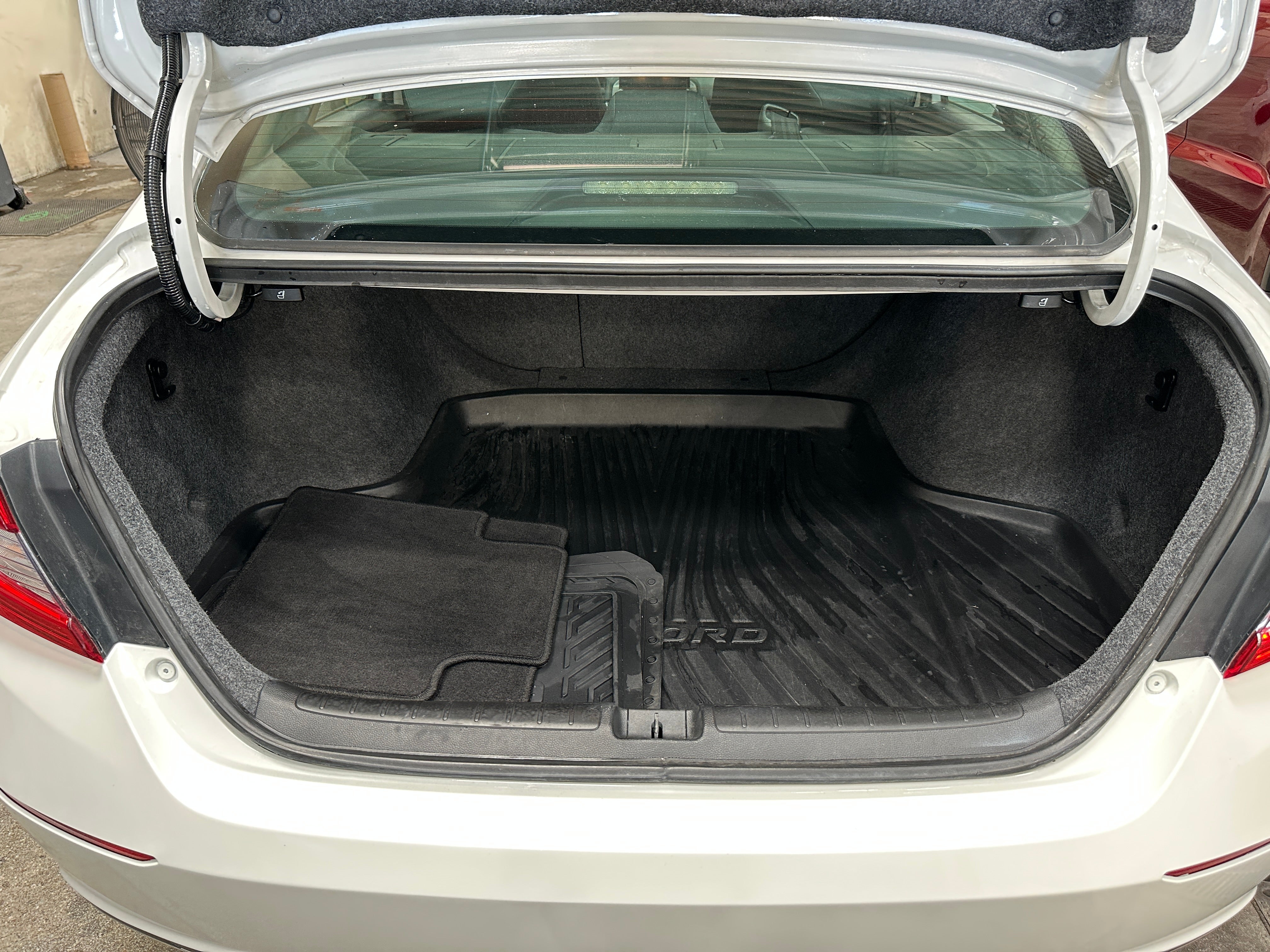 honda accord 2019 1HGCV3F42KA022428 image honda accord 2019 1HGCV3F42KA022428 image