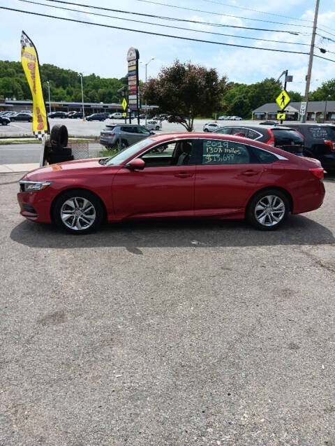 honda accord 2019 1HGCV1F18KA168715 image honda accord 2019 1HGCV1F18KA168715 image