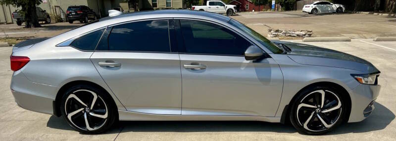 honda accord 2019 1HGCV1F33KA052954 image honda accord 2019 1HGCV1F33KA052954 image