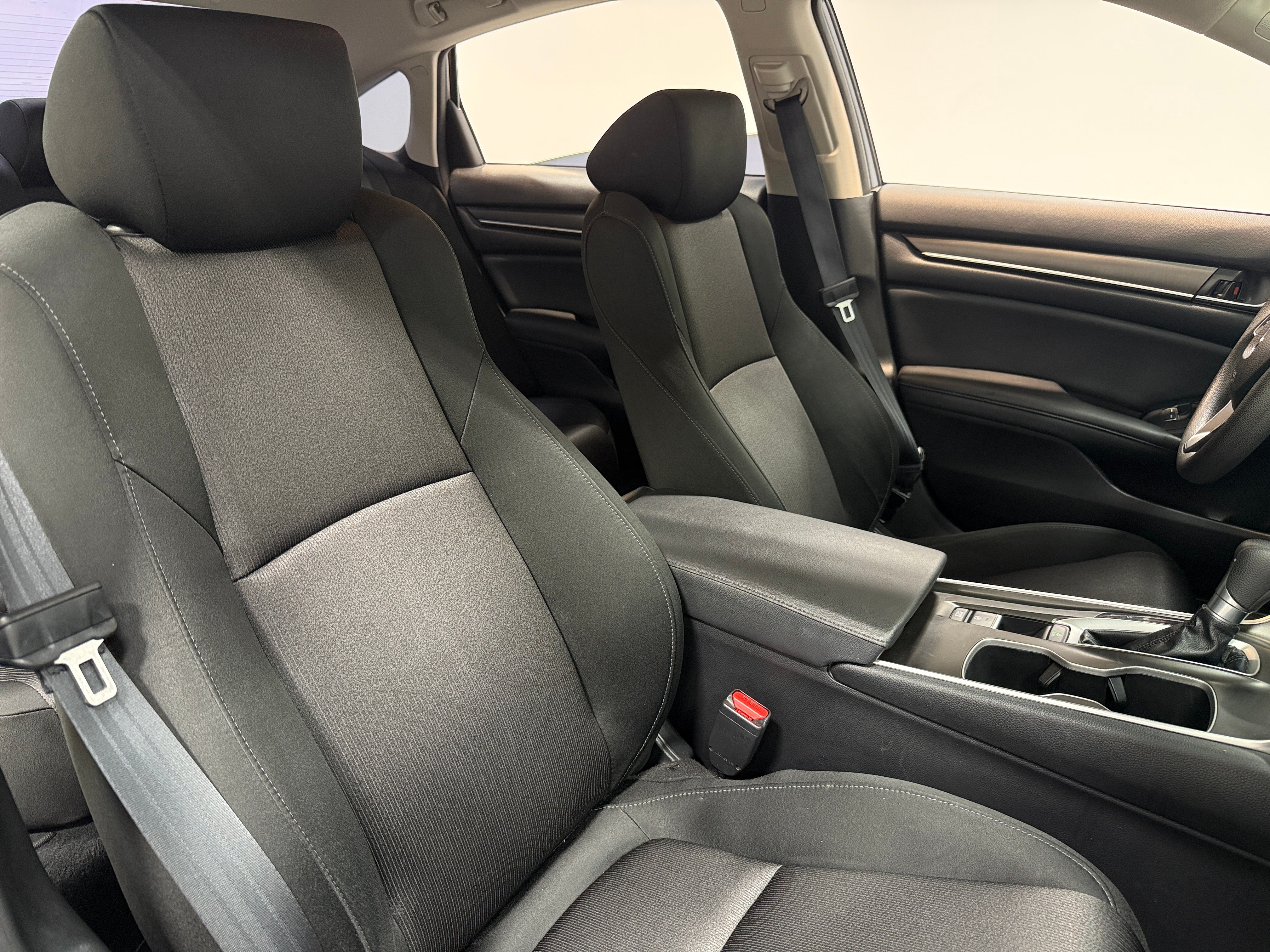 honda accord 2019 1HGCV1F1XKA169946 image honda accord 2019 1HGCV1F1XKA169946 image