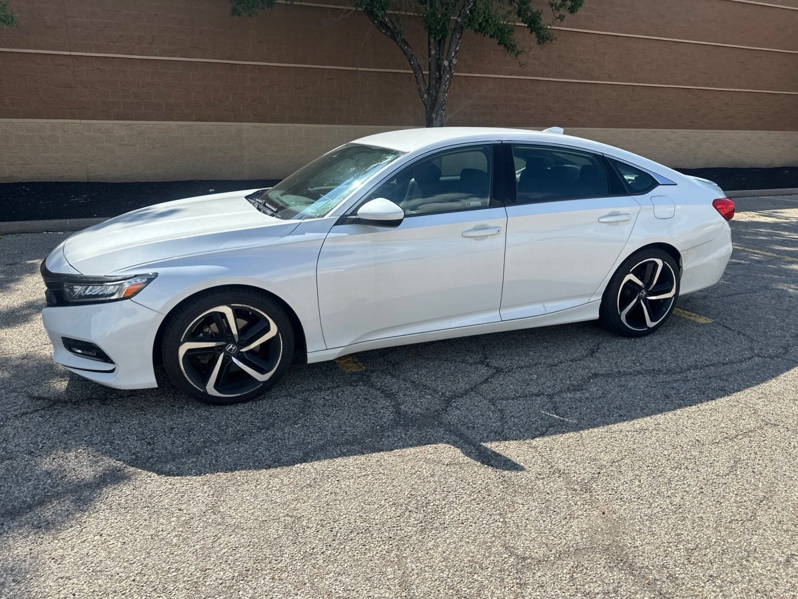 honda accord 2019 1HGCV1F30KA009365 image honda accord 2019 1HGCV1F30KA009365 image