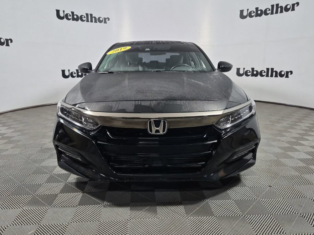 honda accord 2019 1HGCV2F33KA009026 image