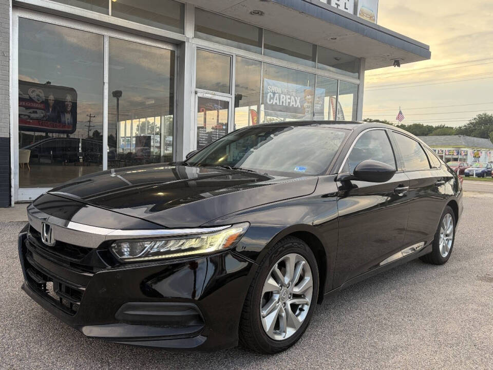 honda accord 2018 1HGCV1F13JA030286 image honda accord 2018 1HGCV1F13JA030286 image