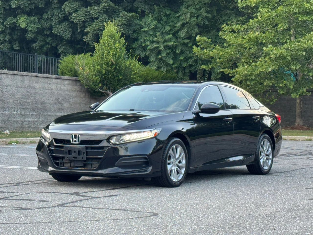 honda accord 2018 1HGCV1F17JA035734 image honda accord 2018 1HGCV1F17JA035734 image