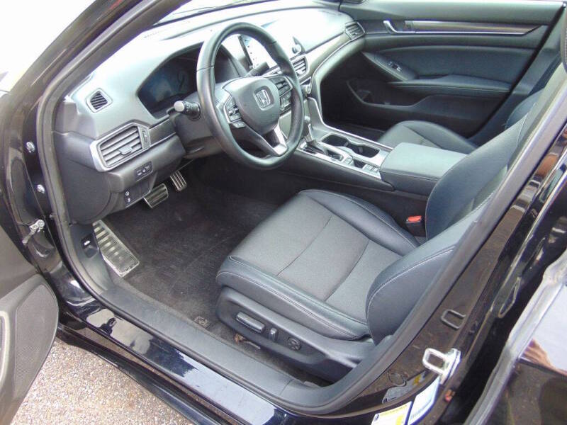 honda accord 2018 1HGCV1F3XJA118074 image honda accord 2018 1HGCV1F3XJA118074 image