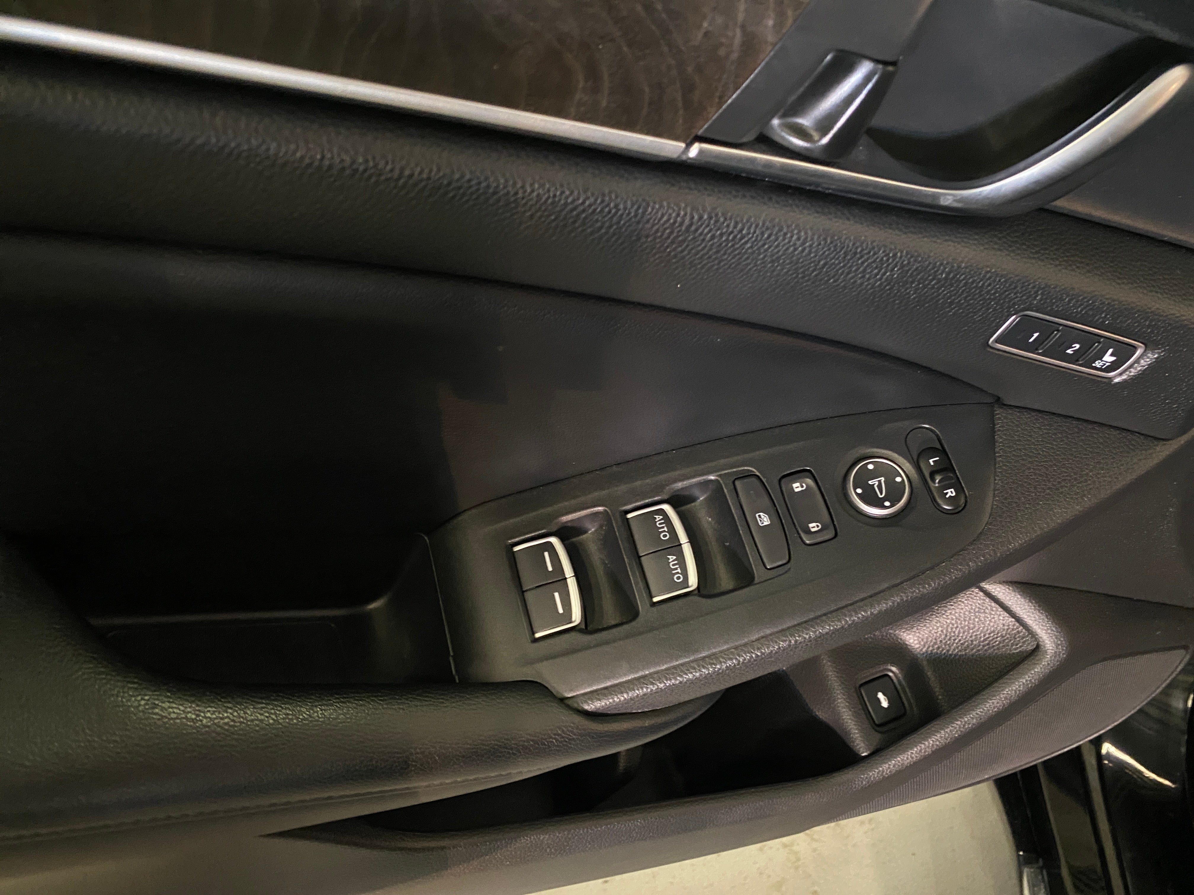honda accord 2018 1HGCV3F5XJA011720 image honda accord 2018 1HGCV3F5XJA011720 image
